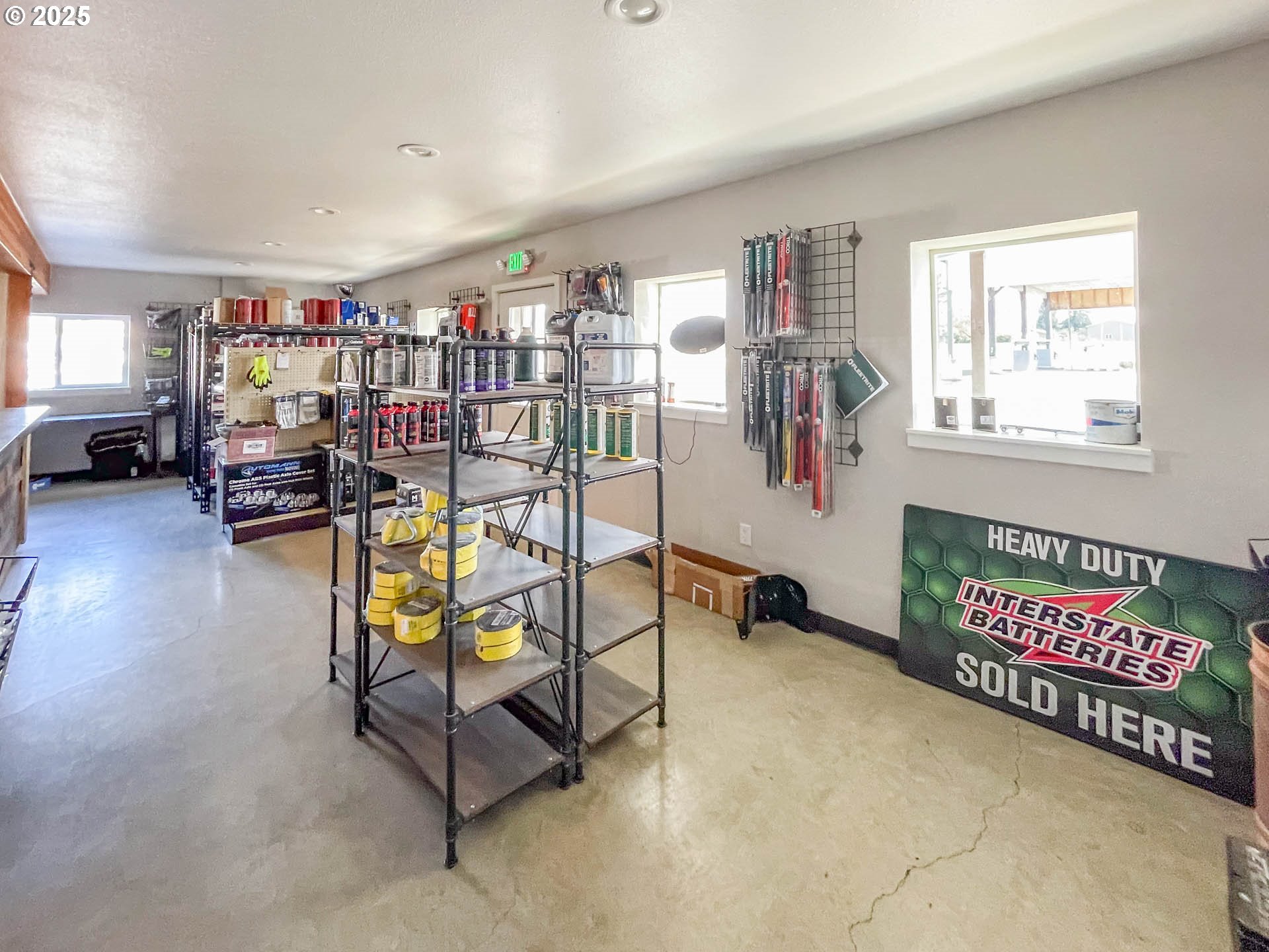 main property photo 17