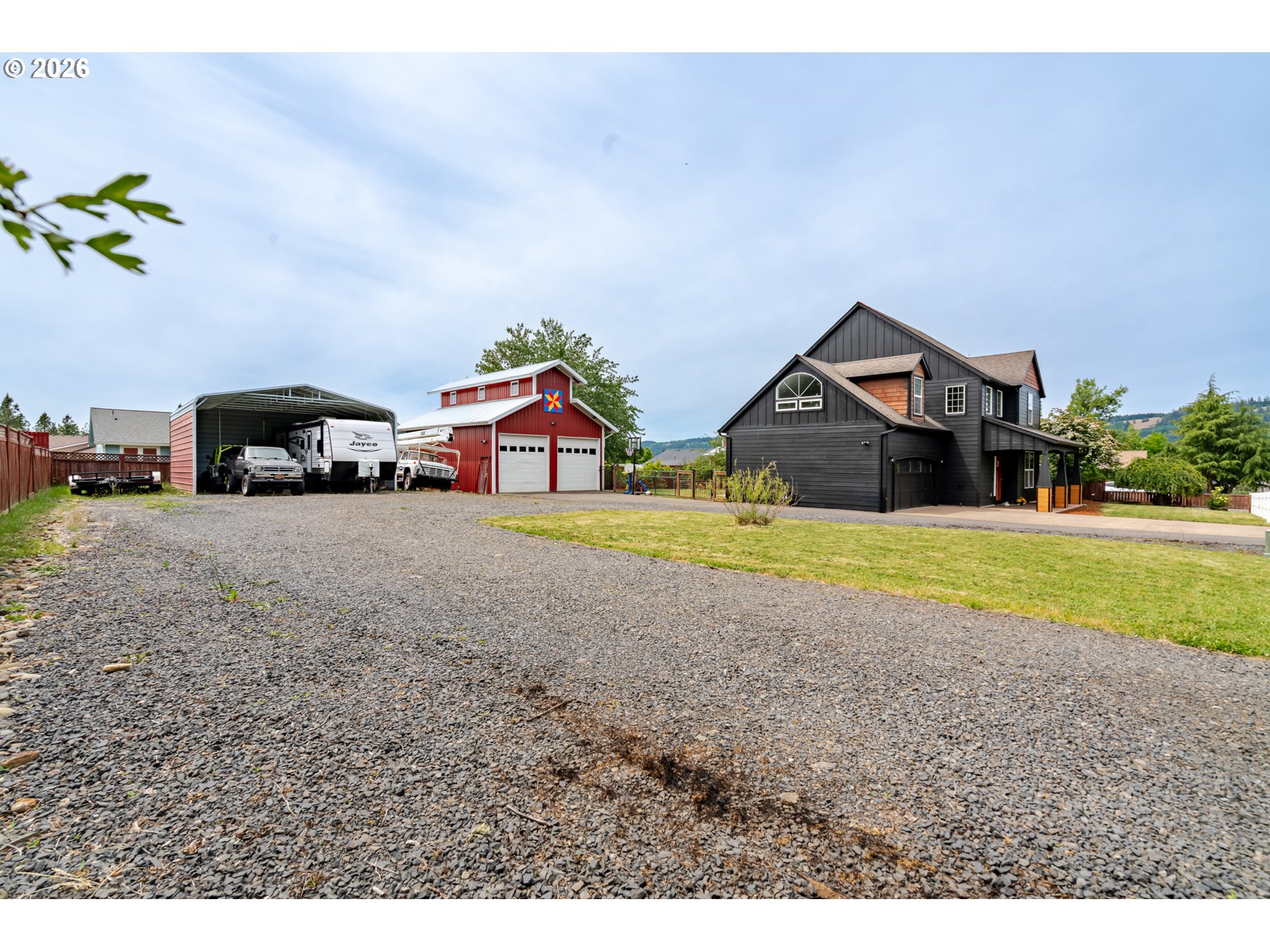 main property photo 38