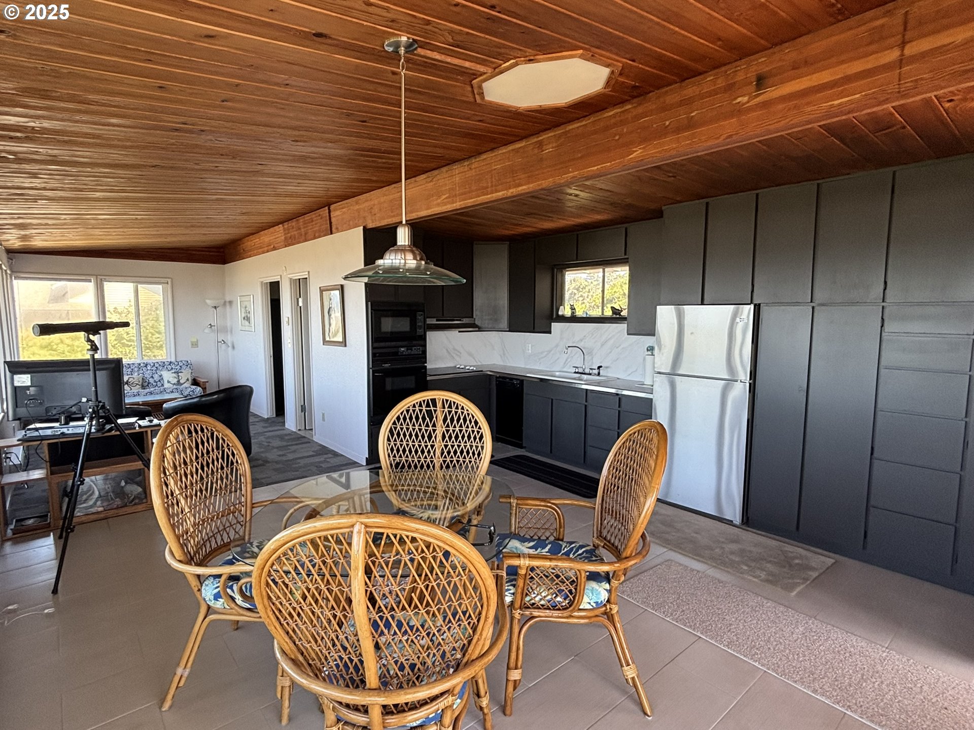 property viewer photo 19
