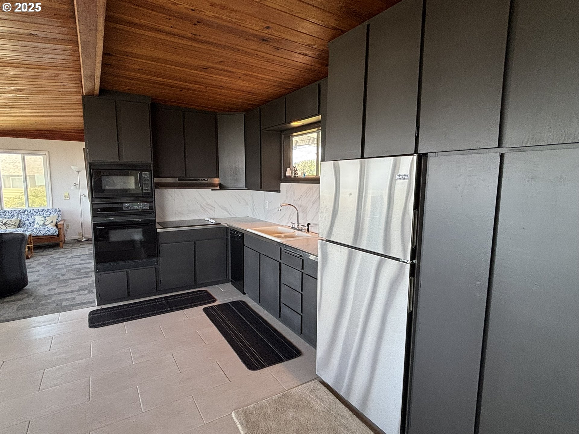 property viewer photo 23