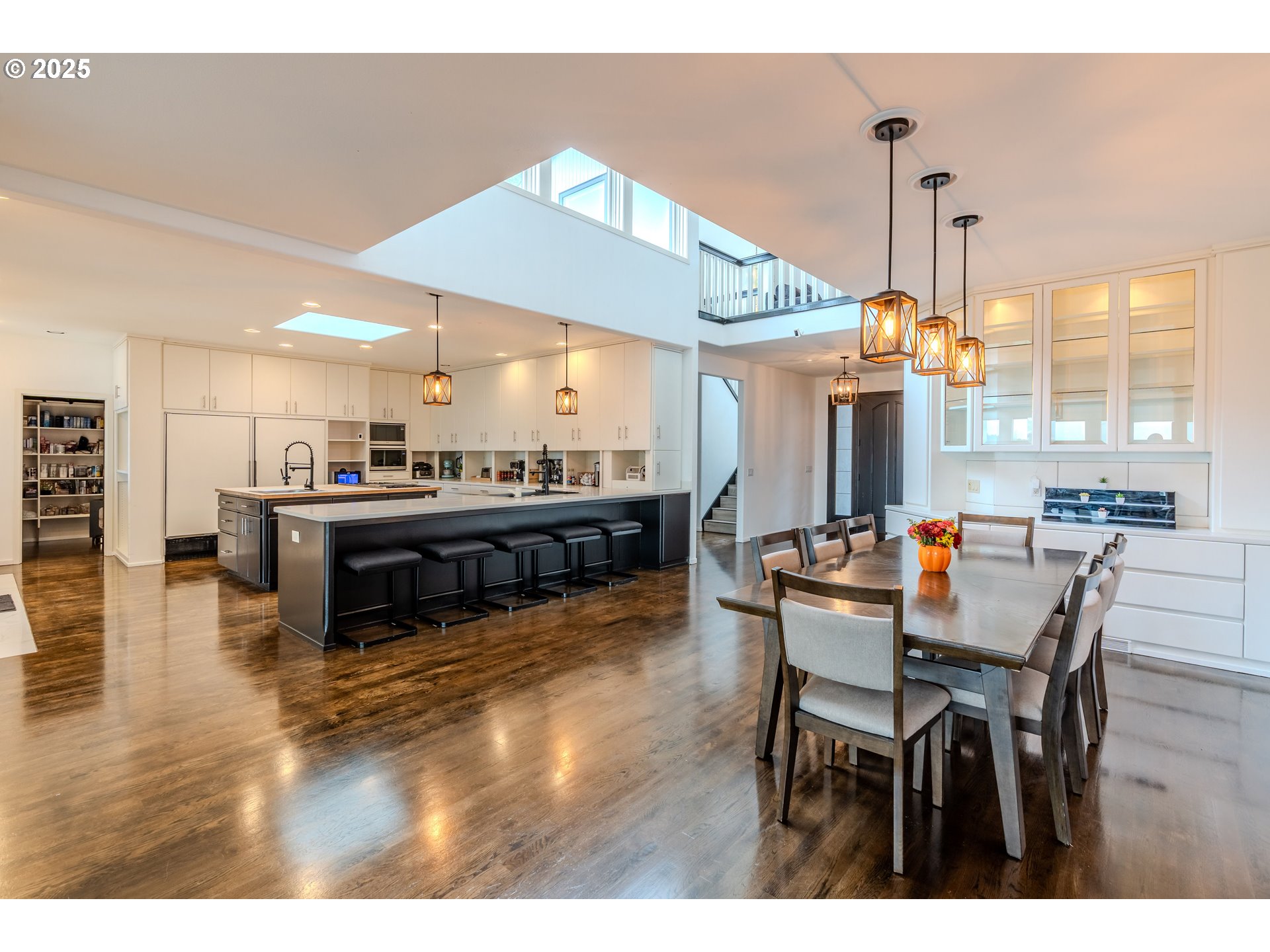property viewer photo 15