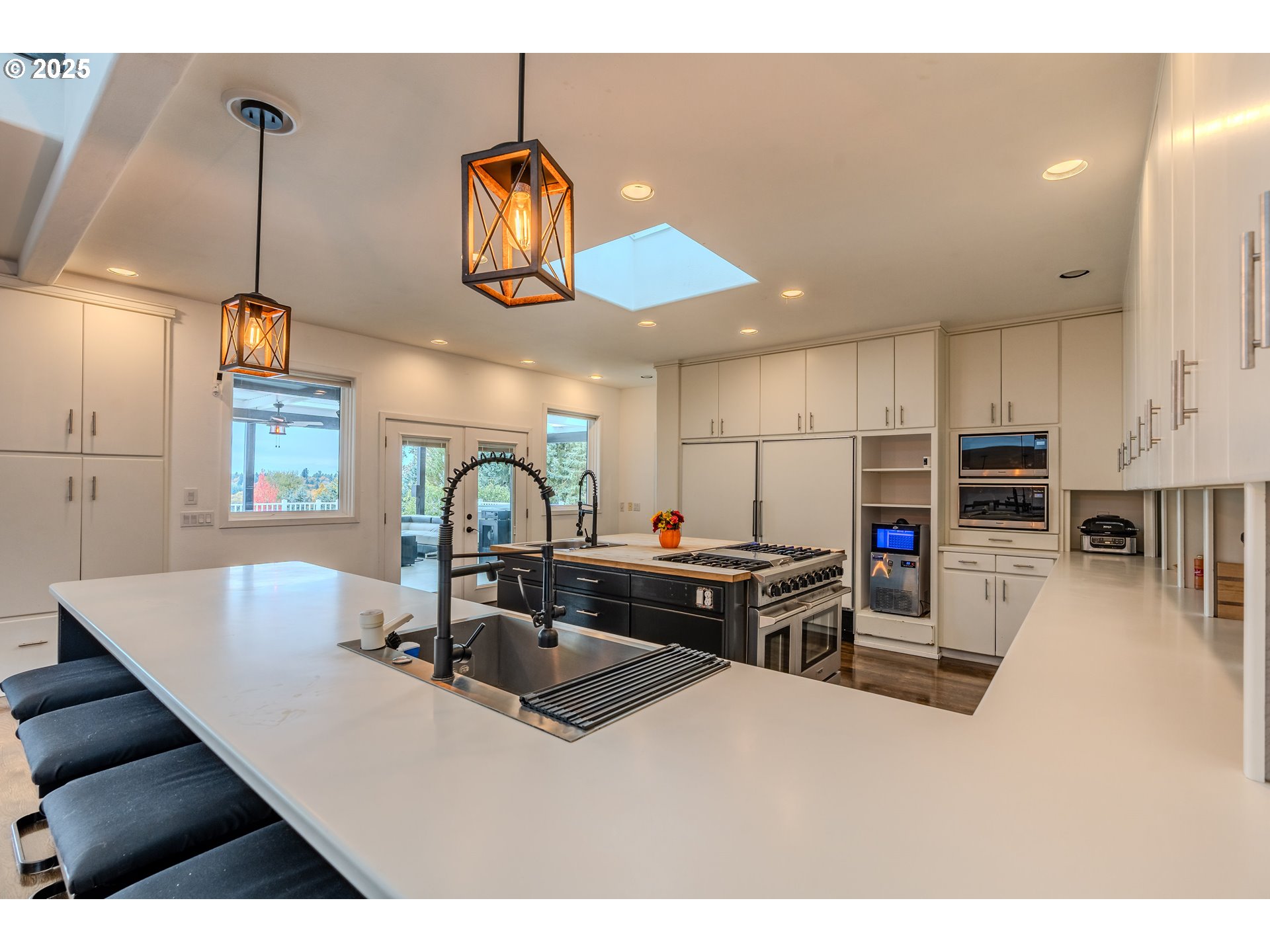 property viewer photo 17
