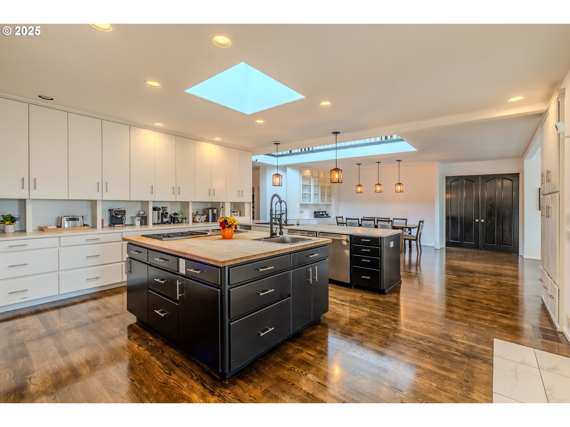 property viewer photo 19