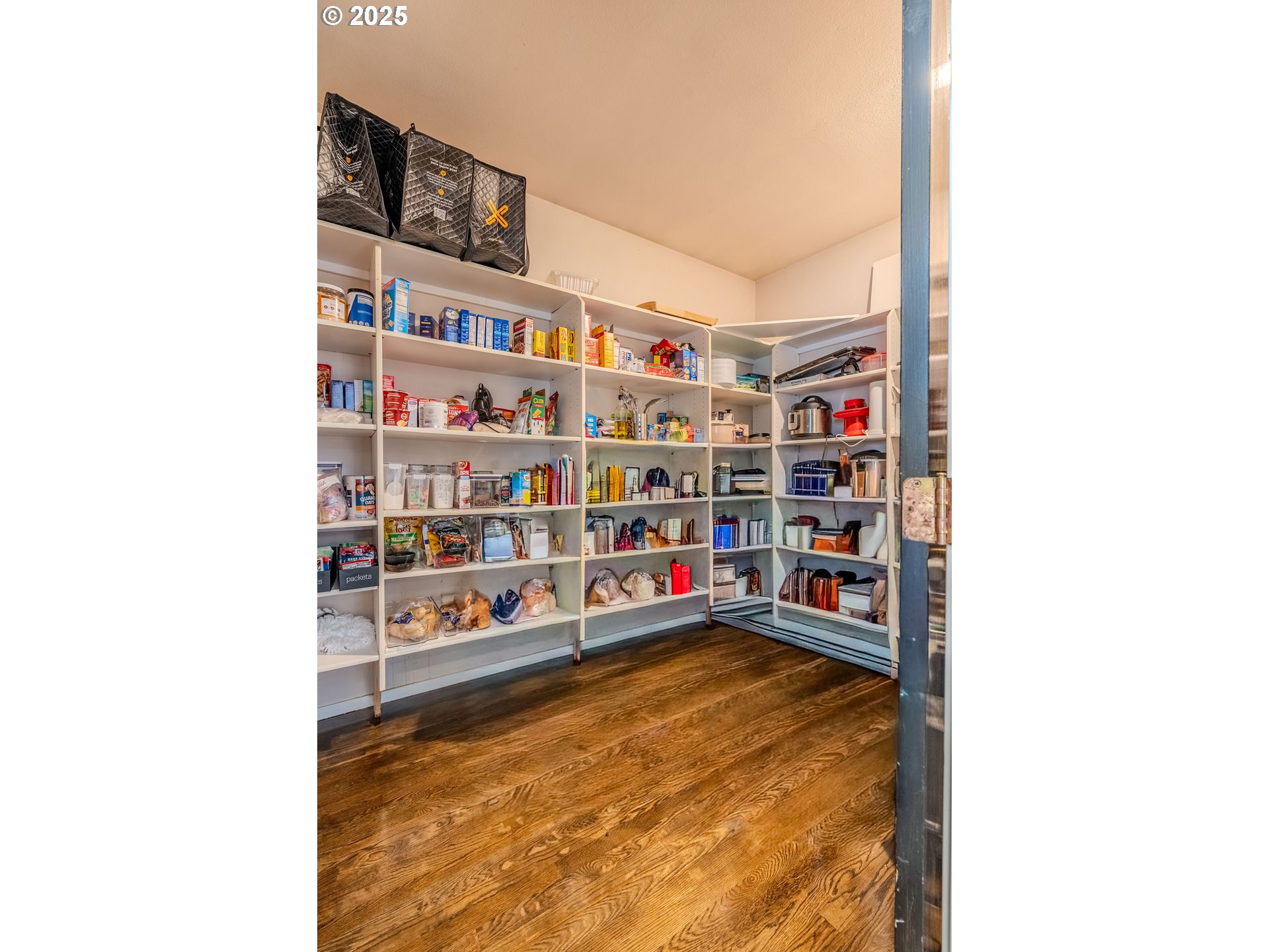 property viewer photo 23