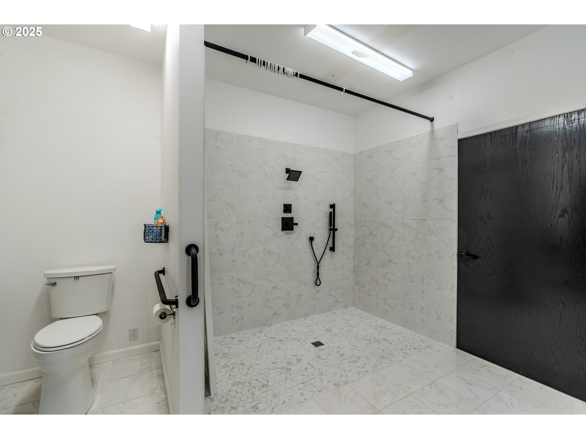 property viewer photo 25