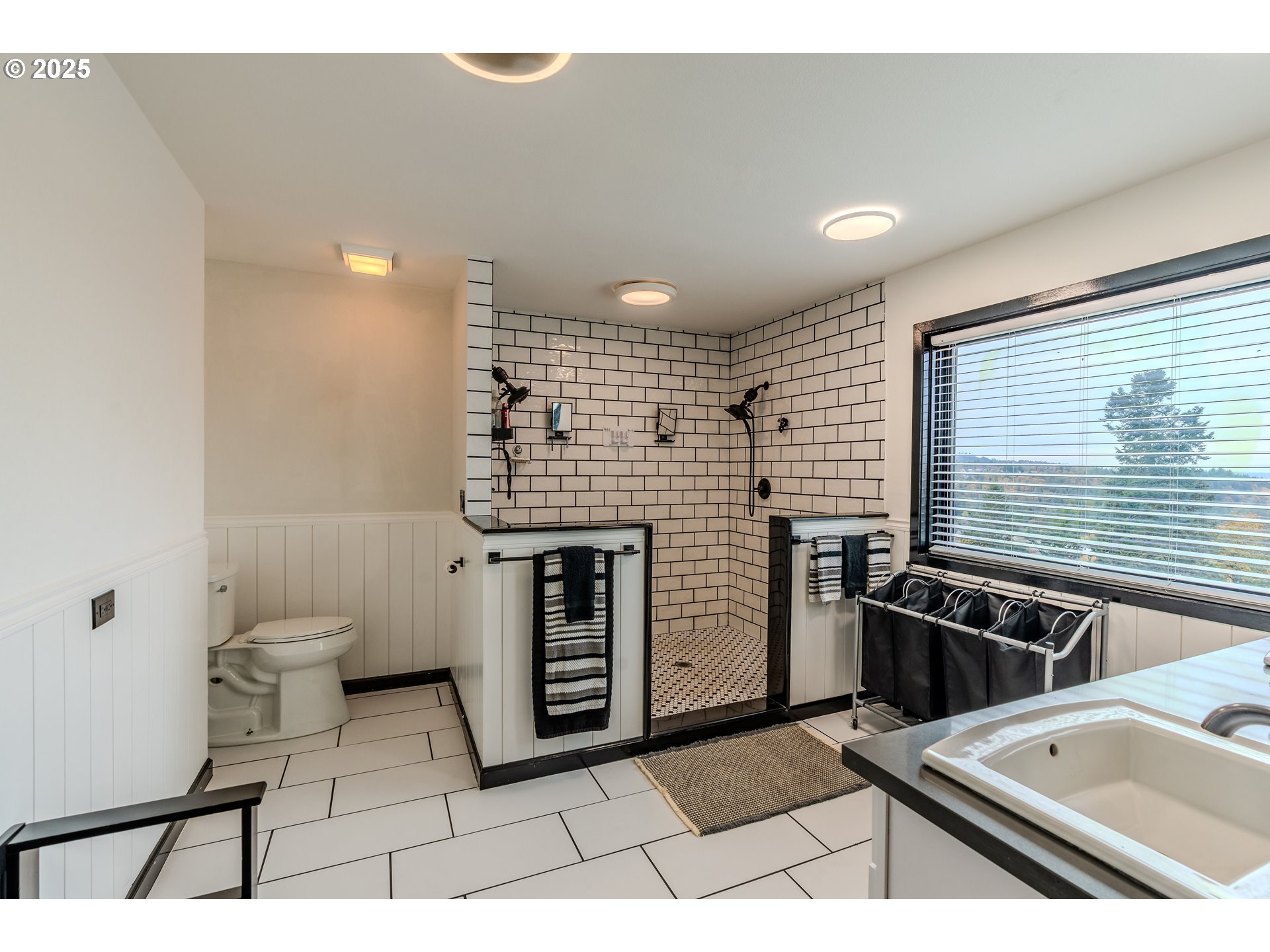 property viewer photo 31