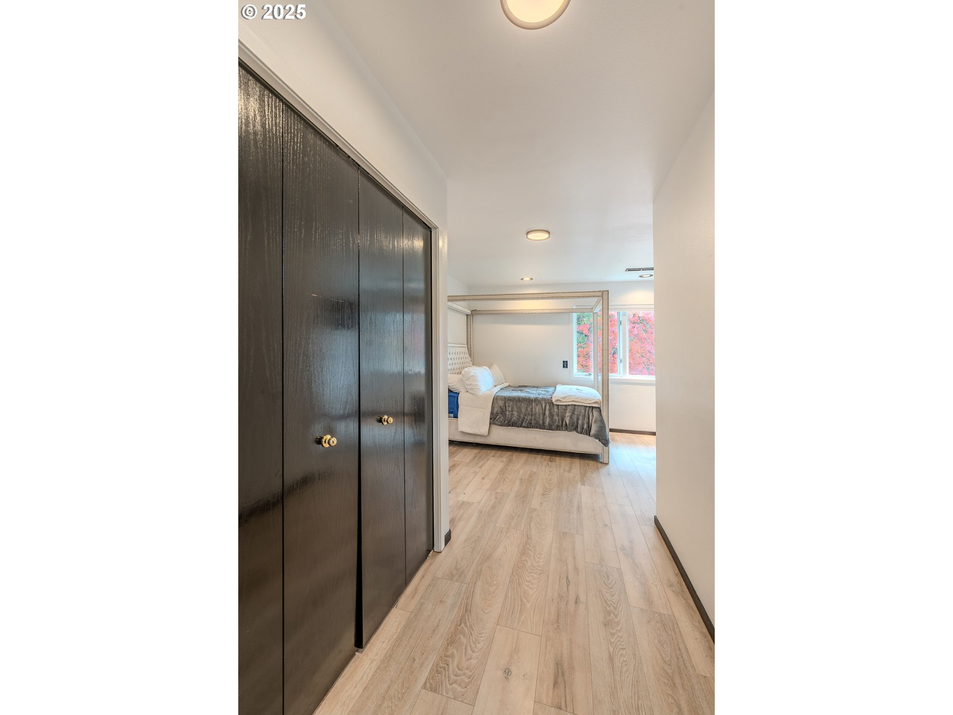 property viewer photo 34