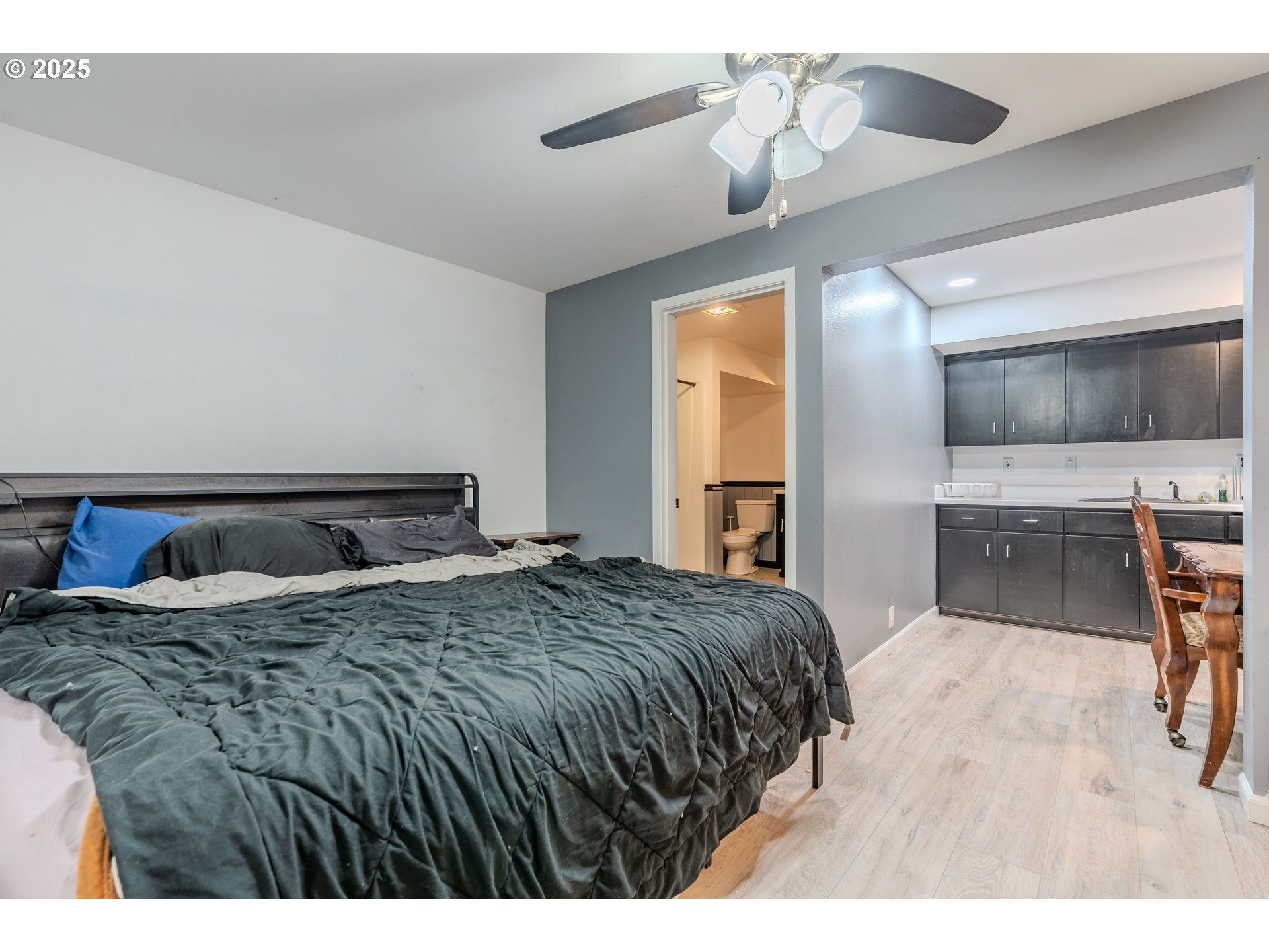 property viewer photo 37