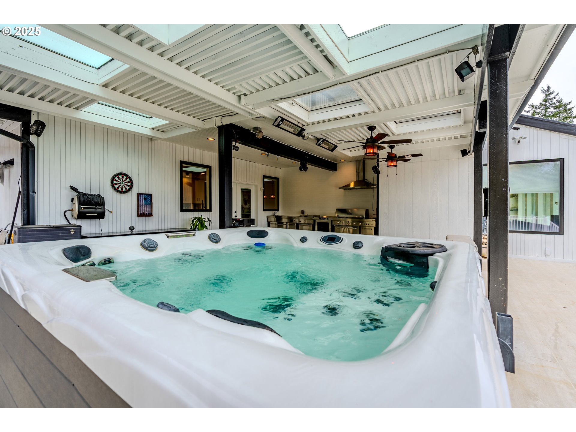 property viewer photo 41