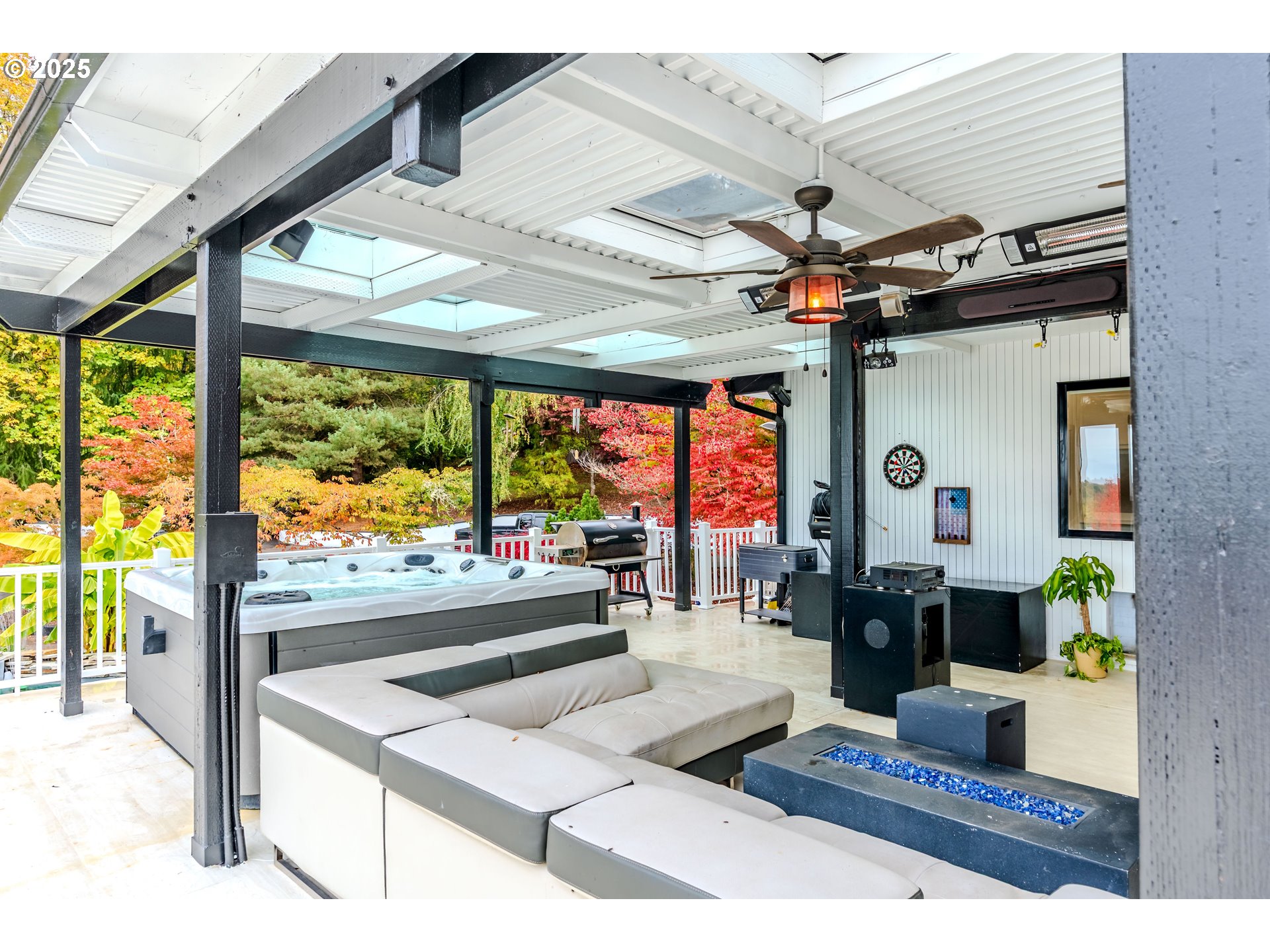 property viewer photo 42