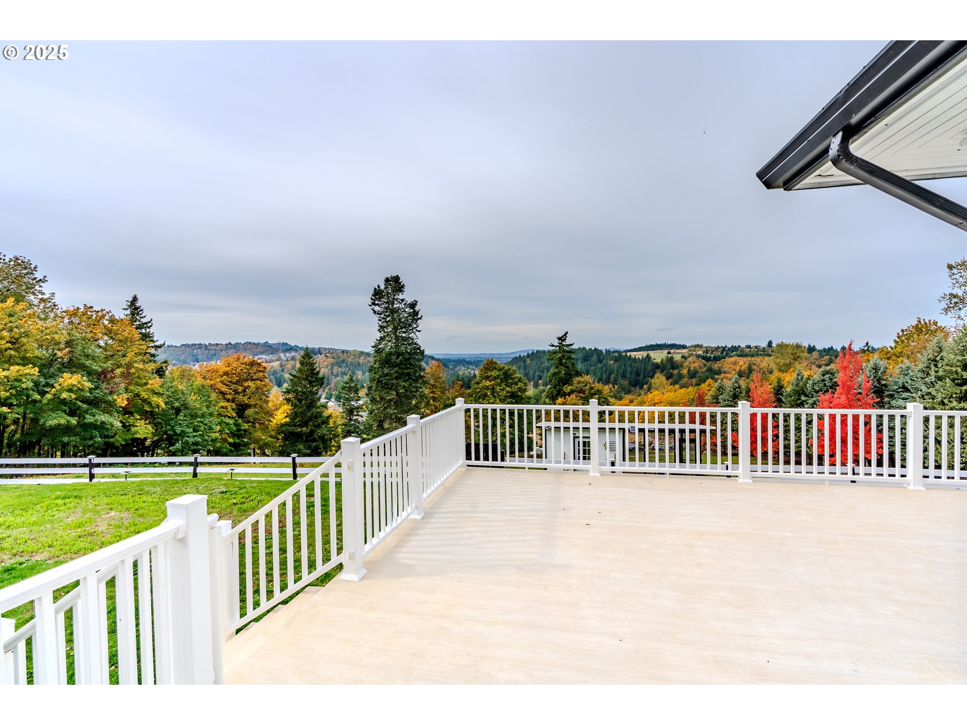 property viewer photo 45