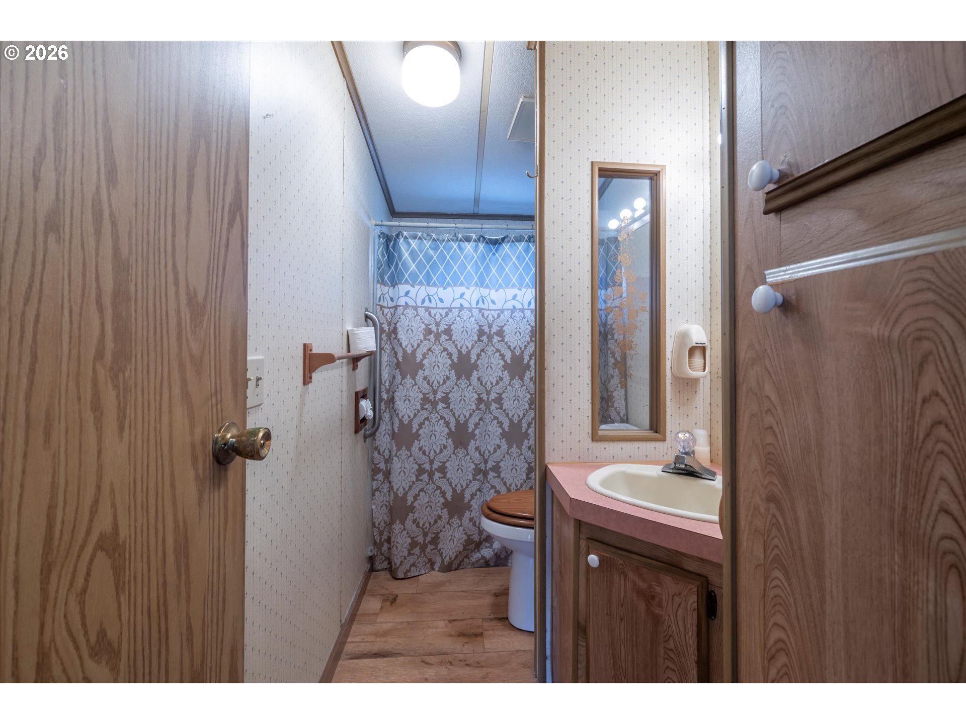 main property photo 23