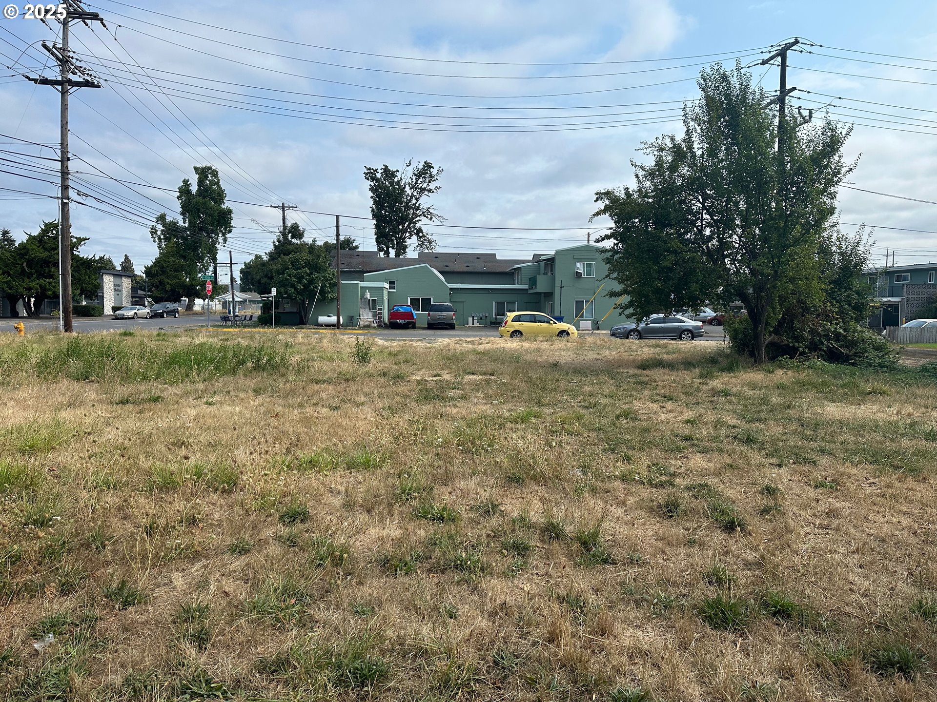 main property photo 19