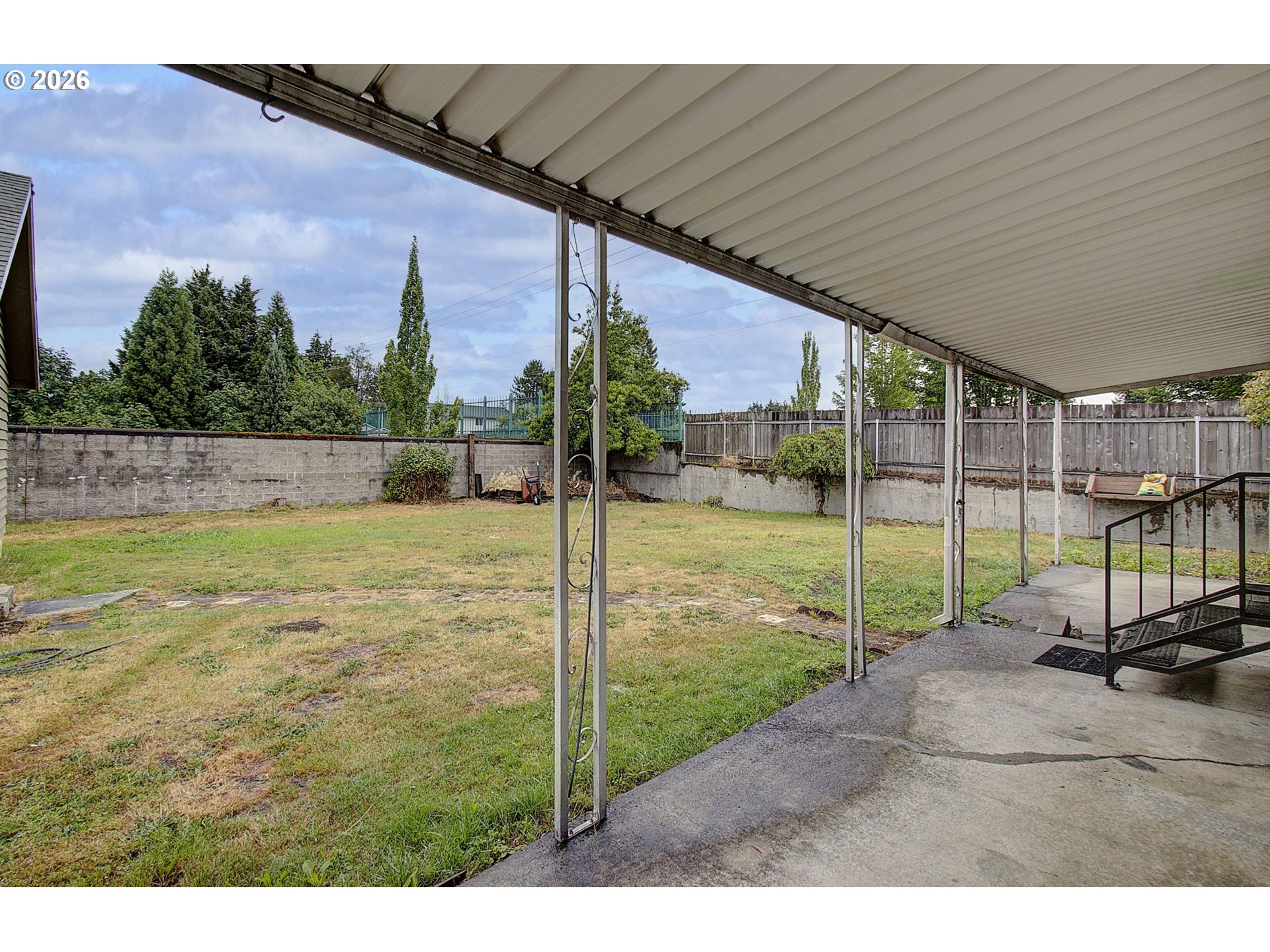main property photo 20