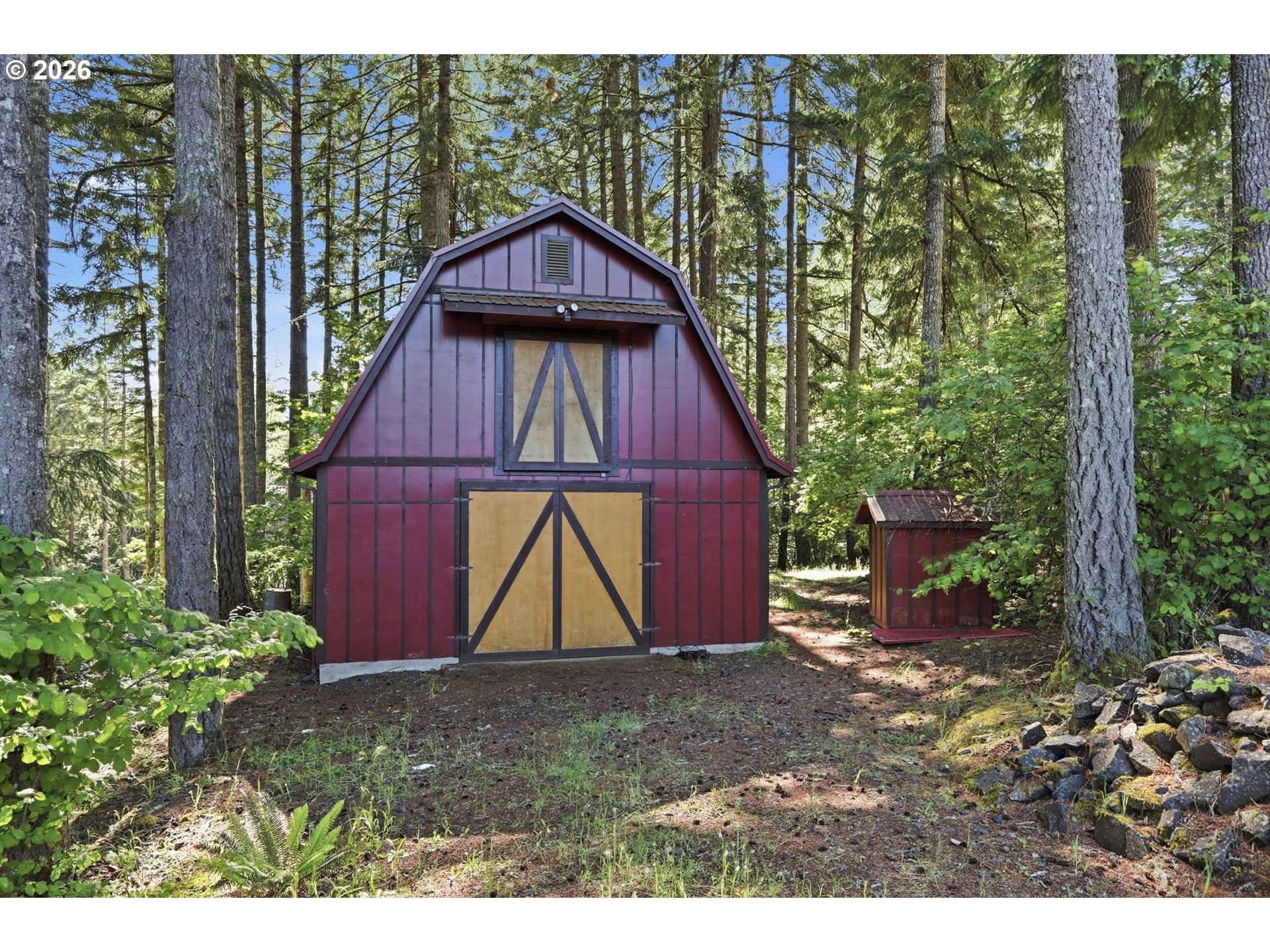 main property photo 30