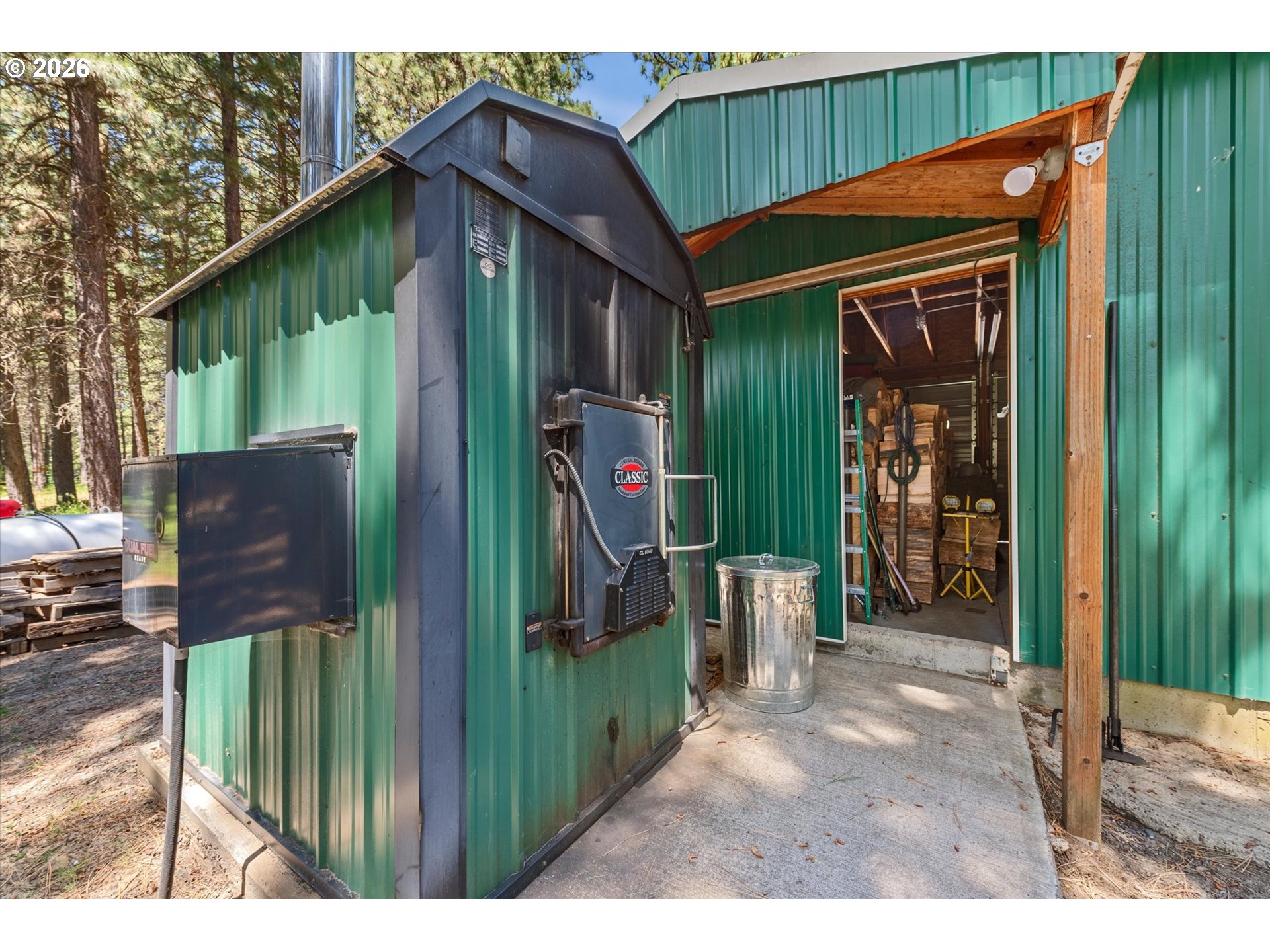 main property photo 45