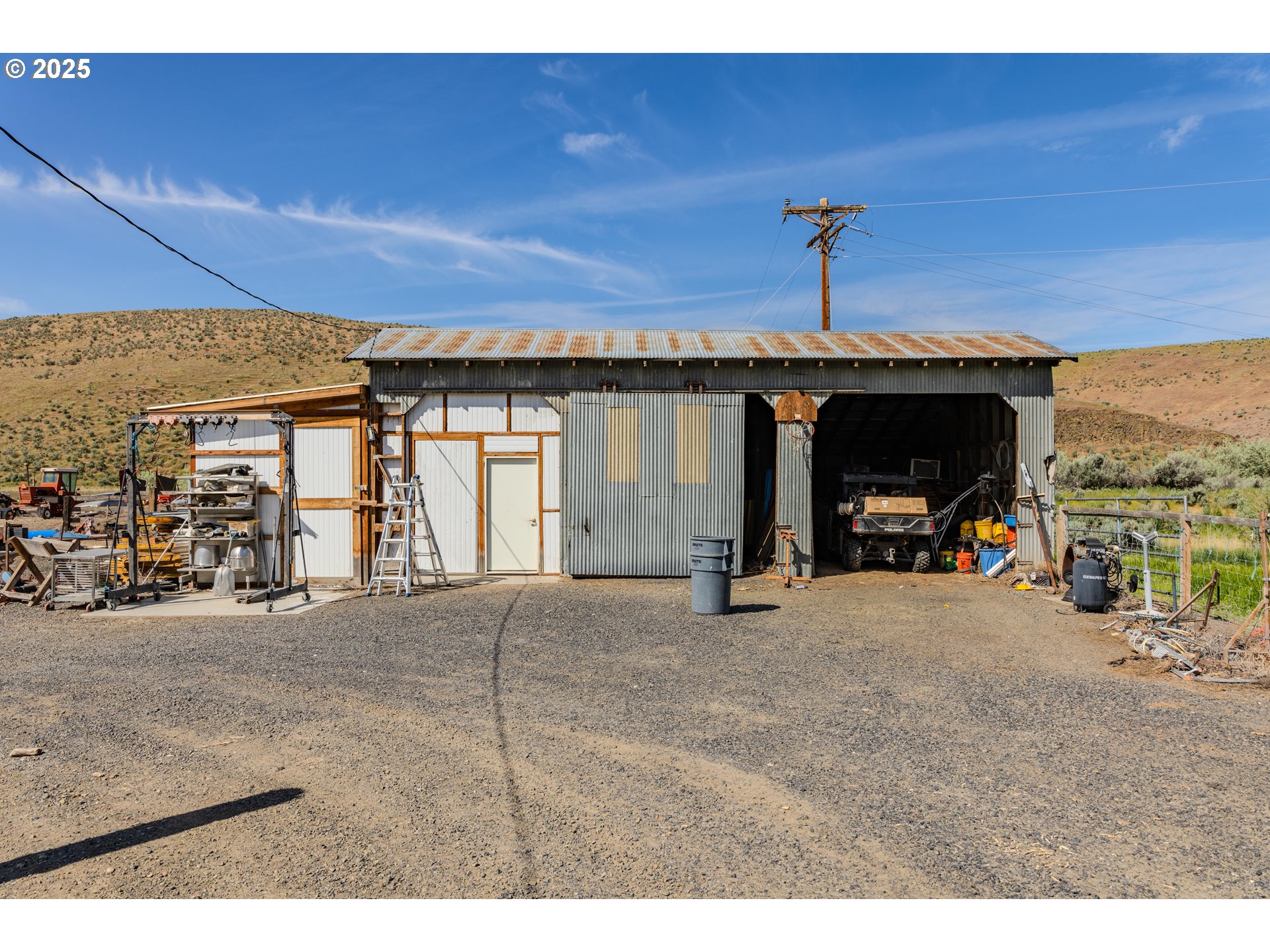 main property photo 29