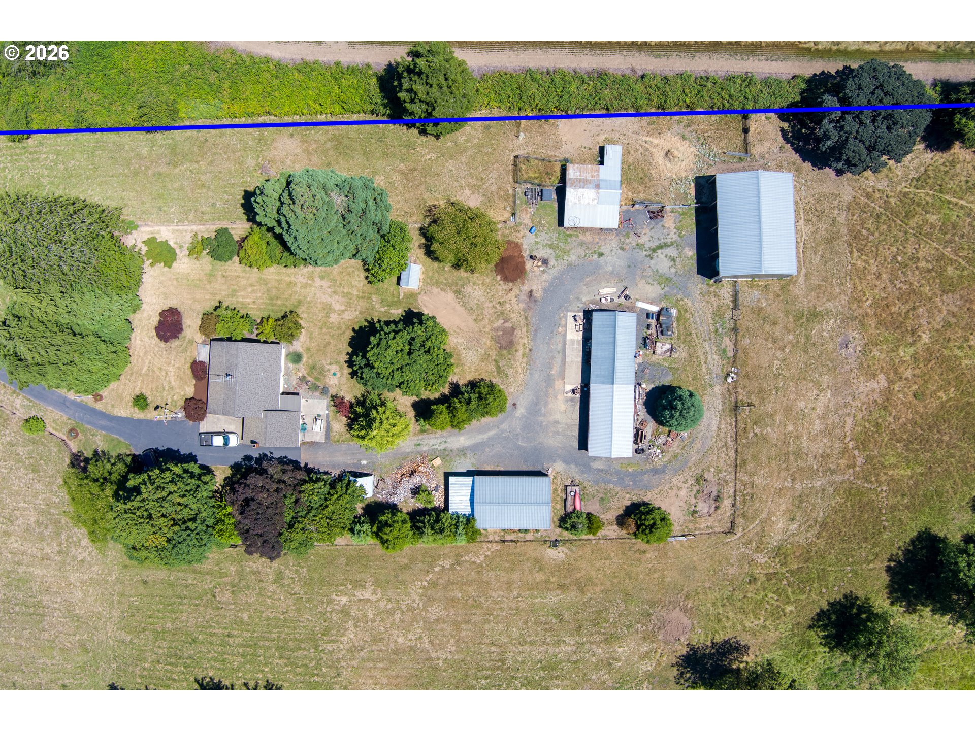 main property photo 10