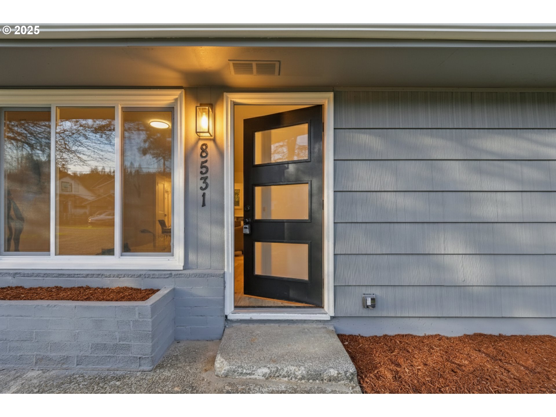 property viewer photo 1
