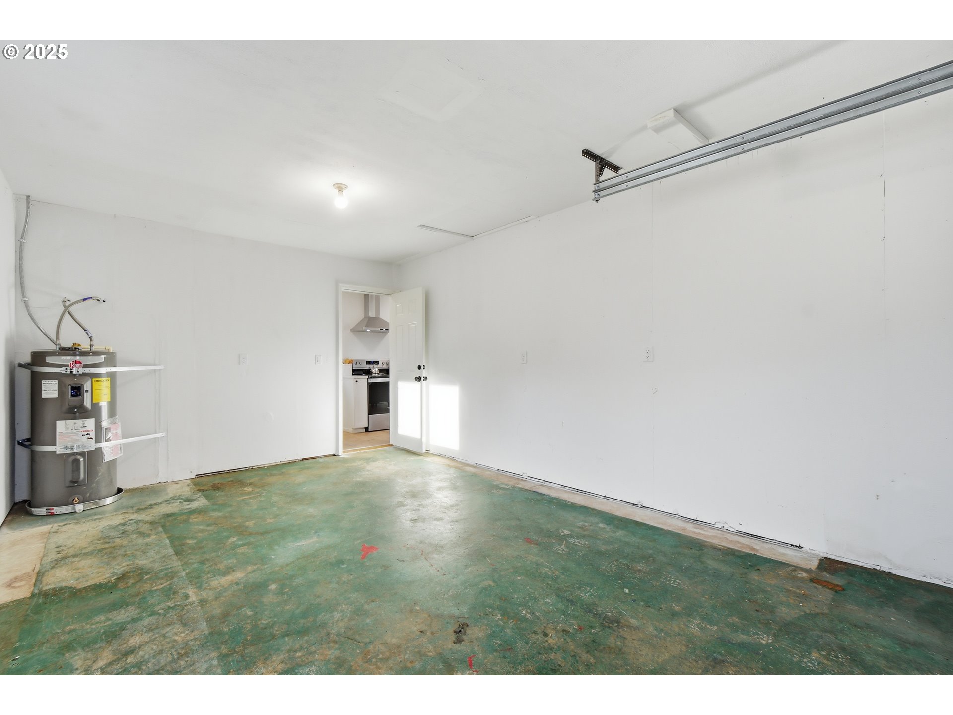 property viewer photo 12