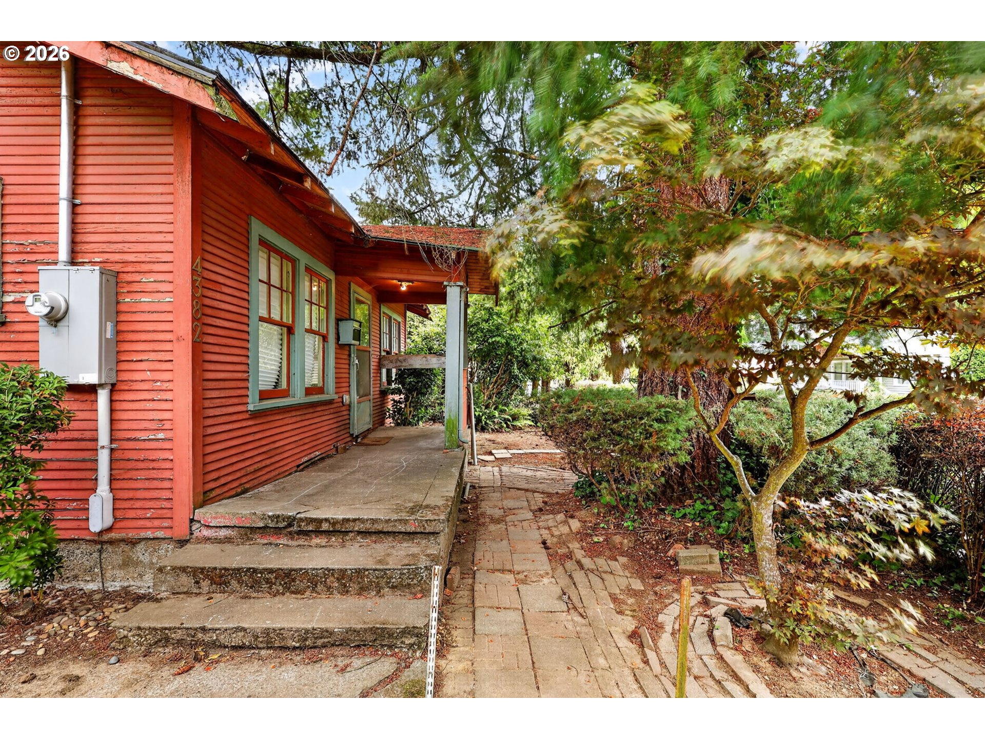 main property photo 3