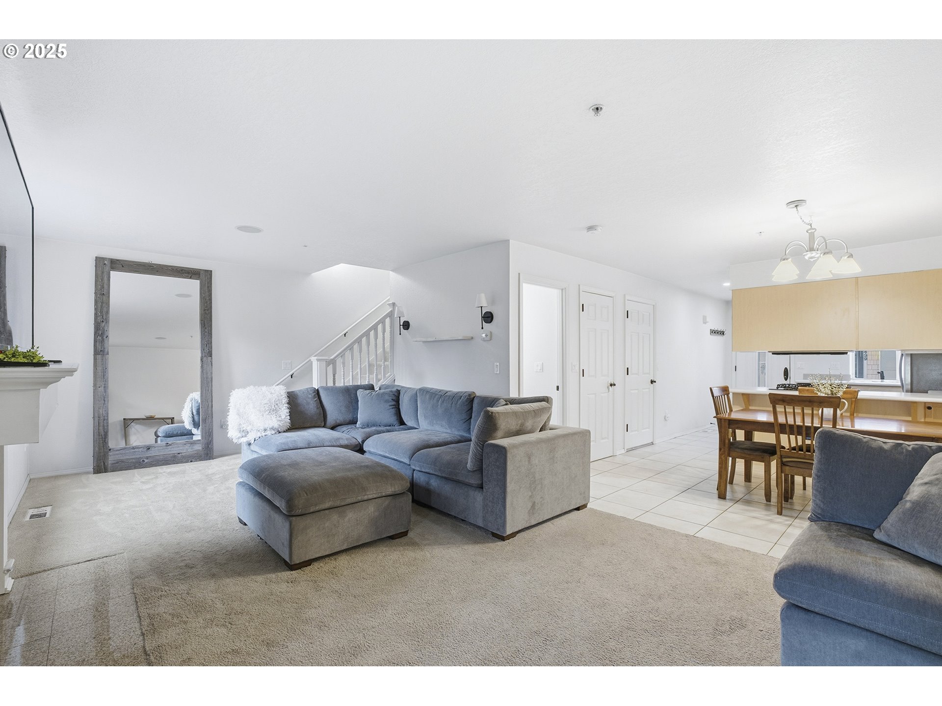 property viewer photo 12