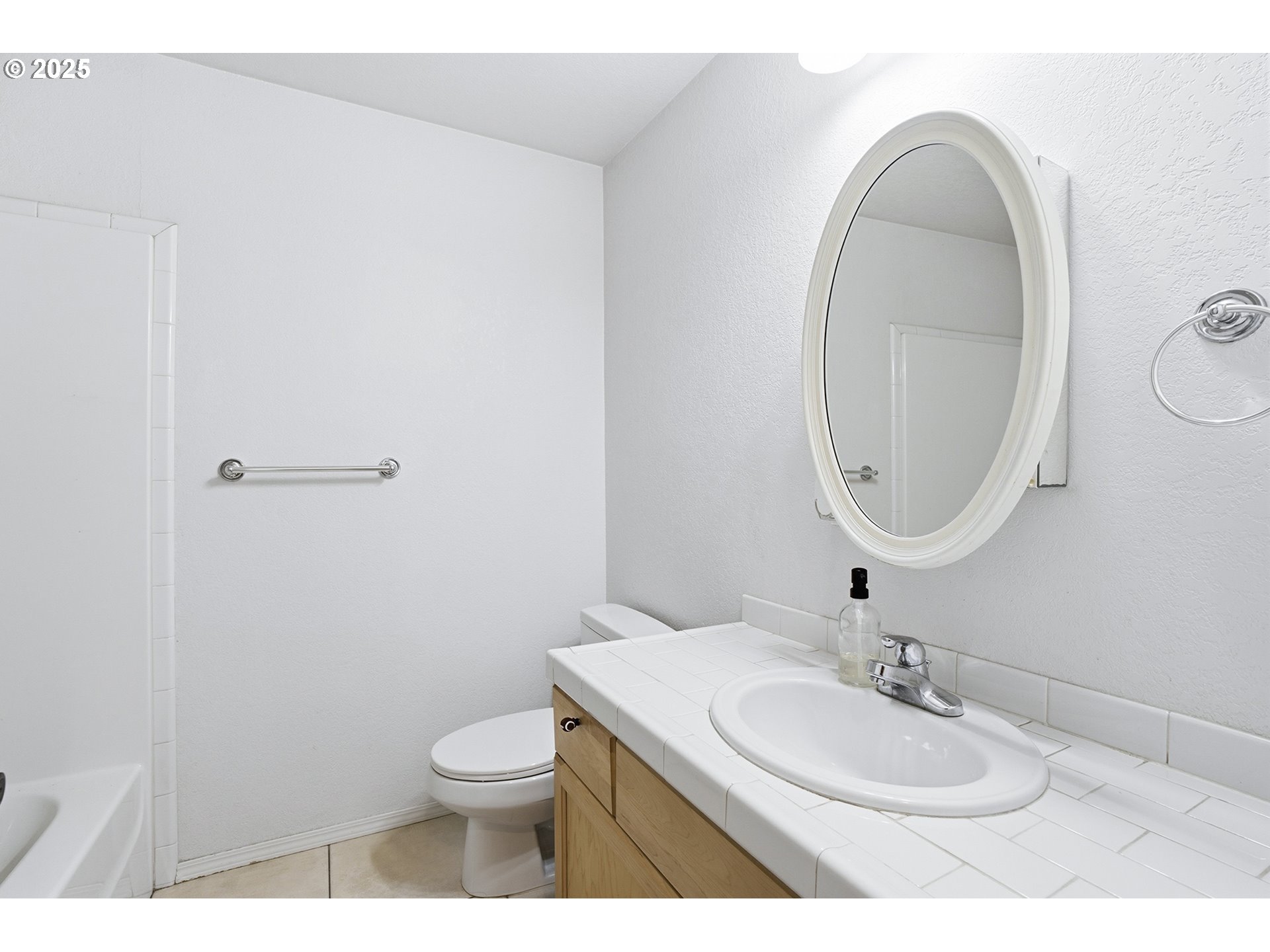 property viewer photo 24