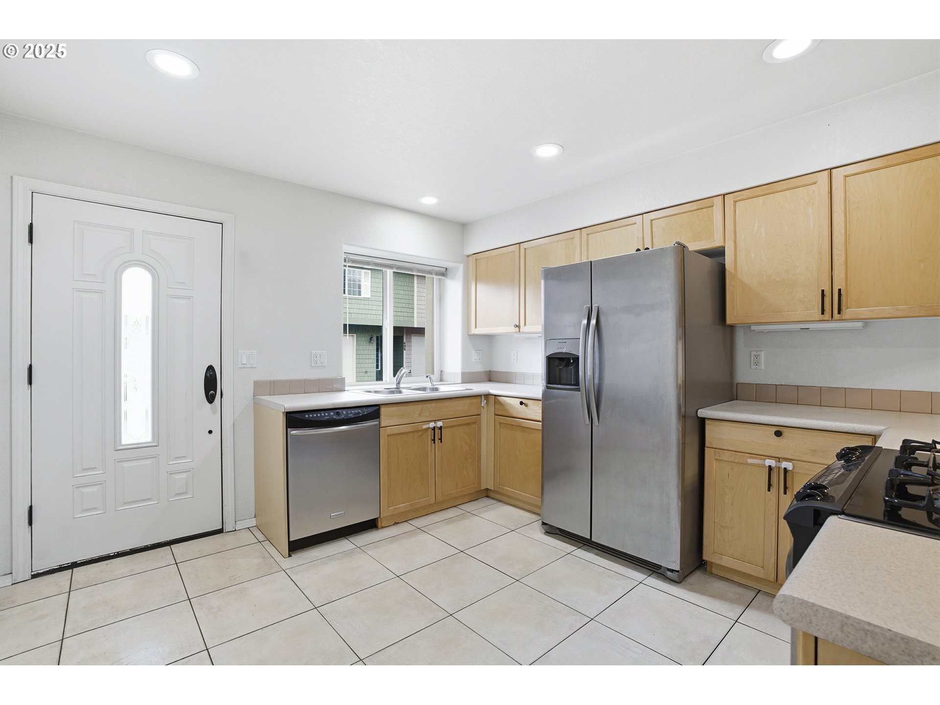 property viewer photo 4