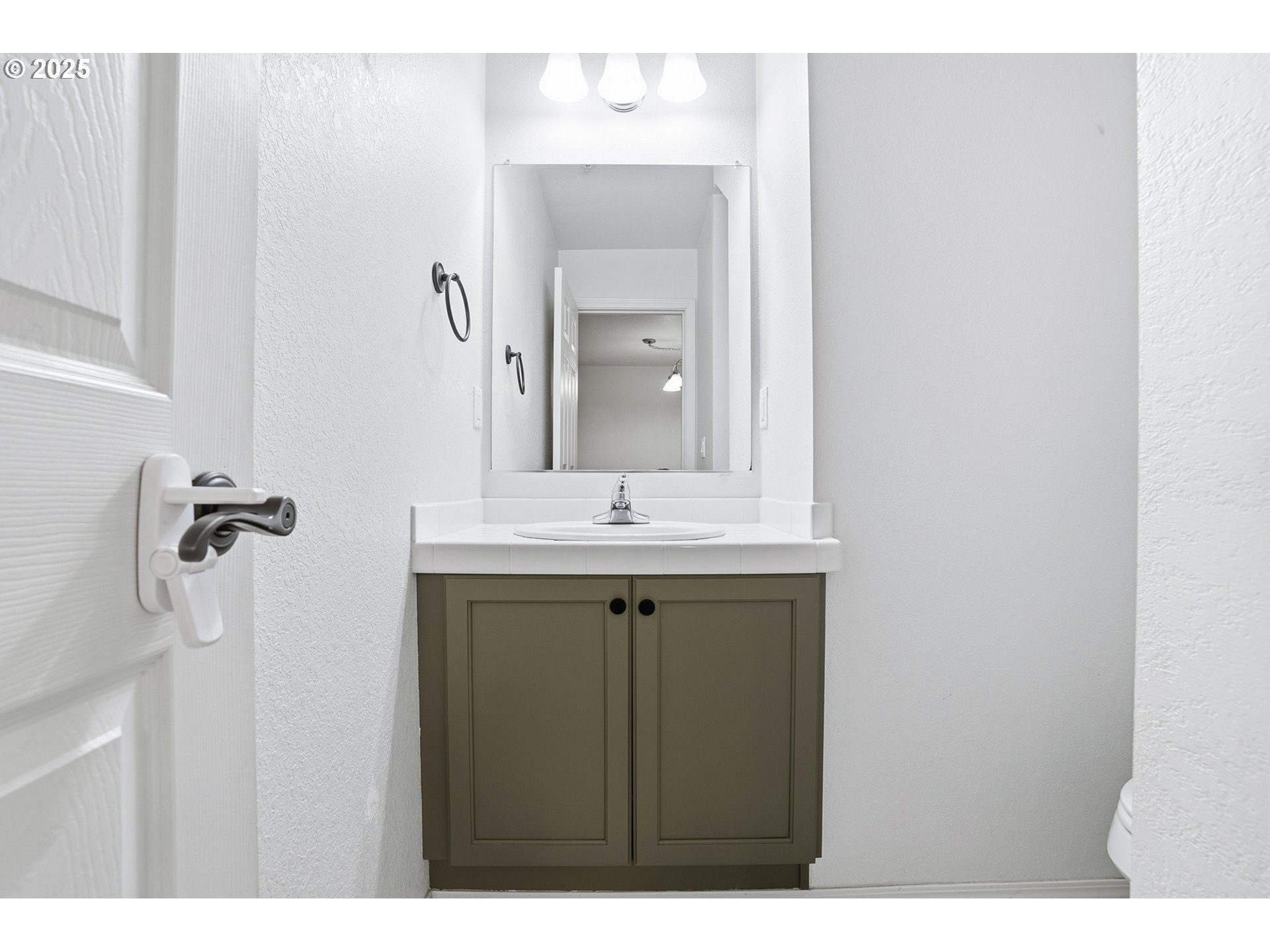 property viewer photo 8