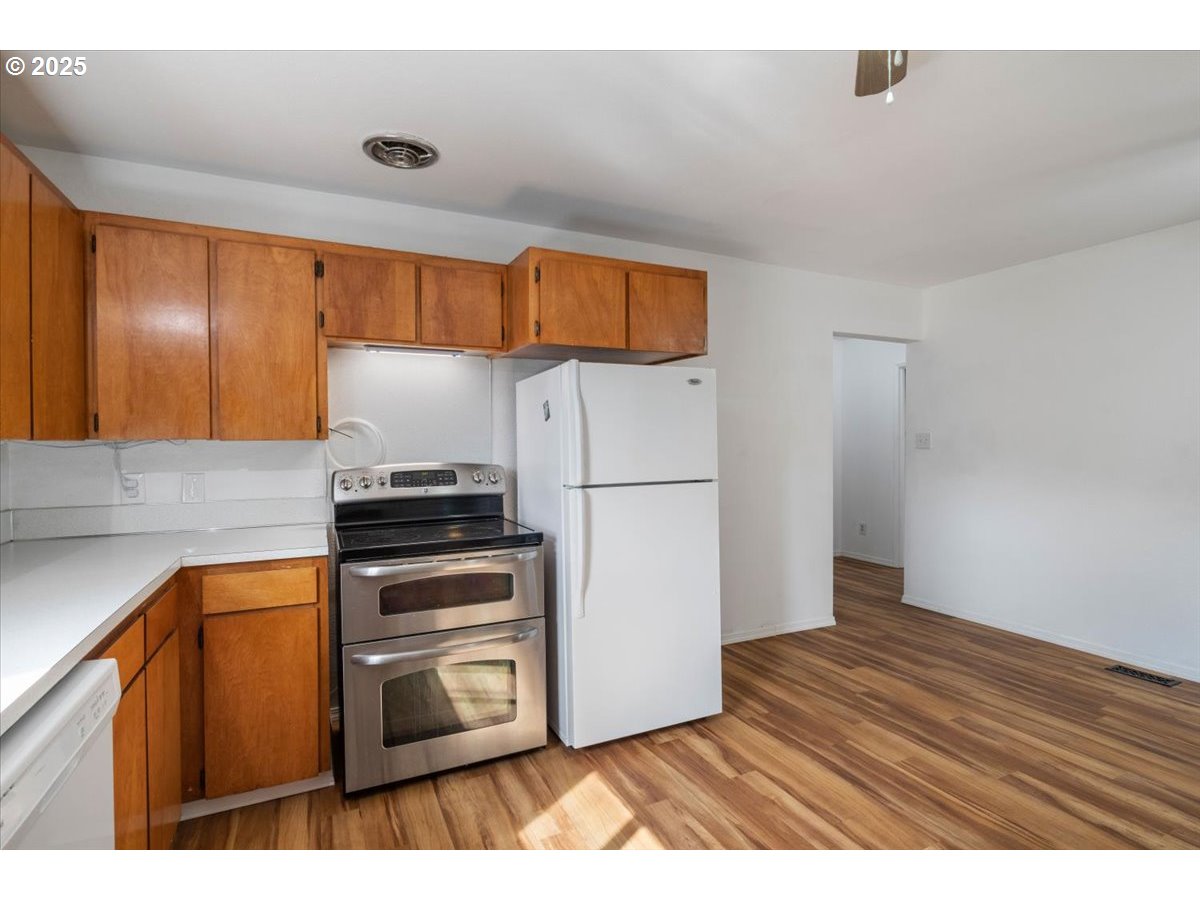 property viewer photo 20