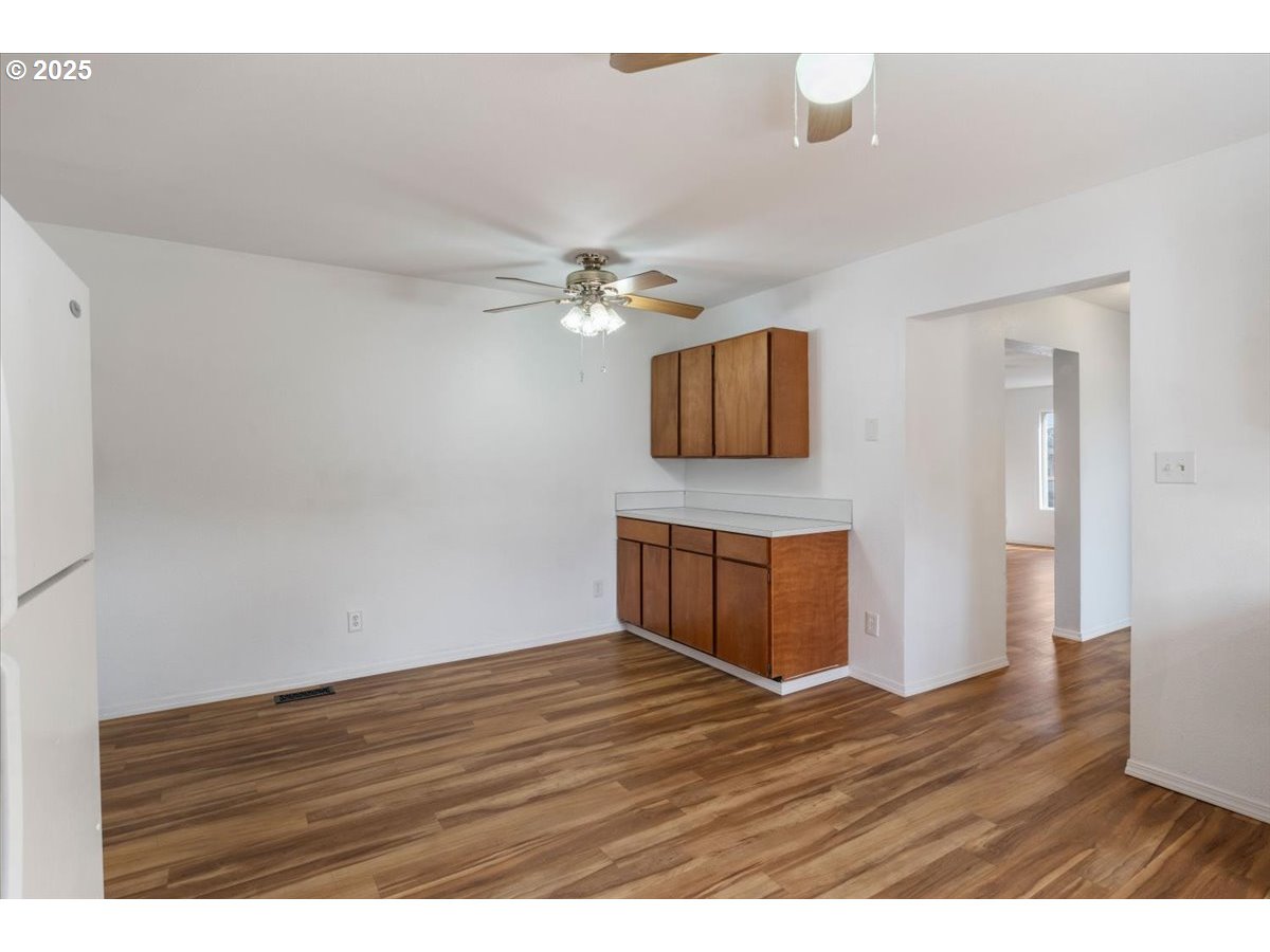 property viewer photo 23