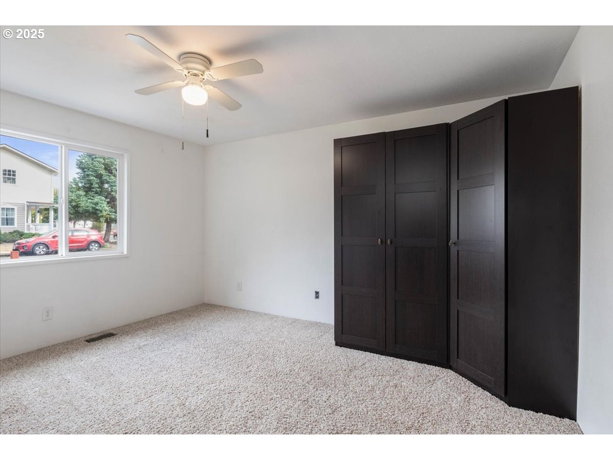 property viewer photo 25