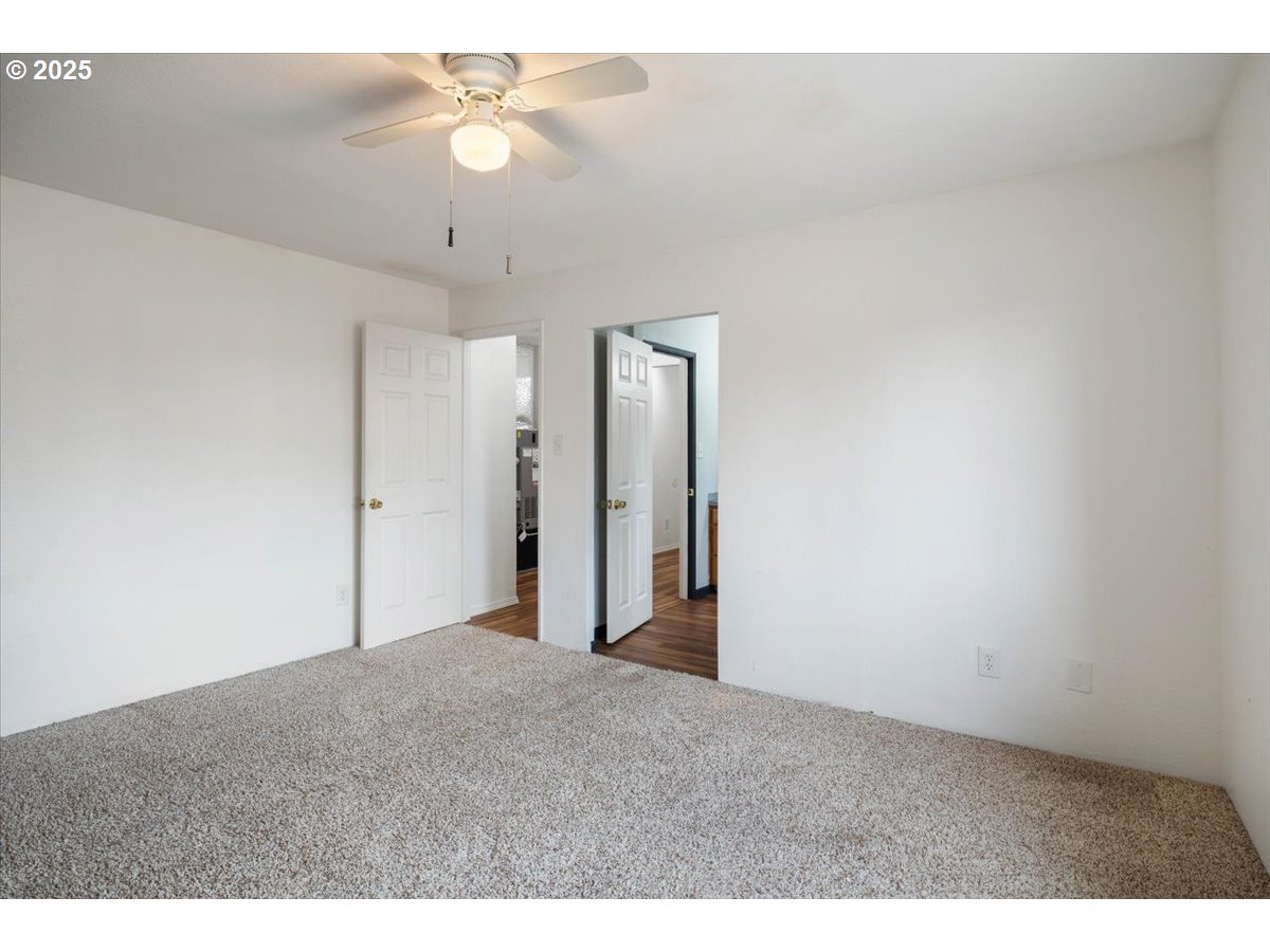 property viewer photo 26