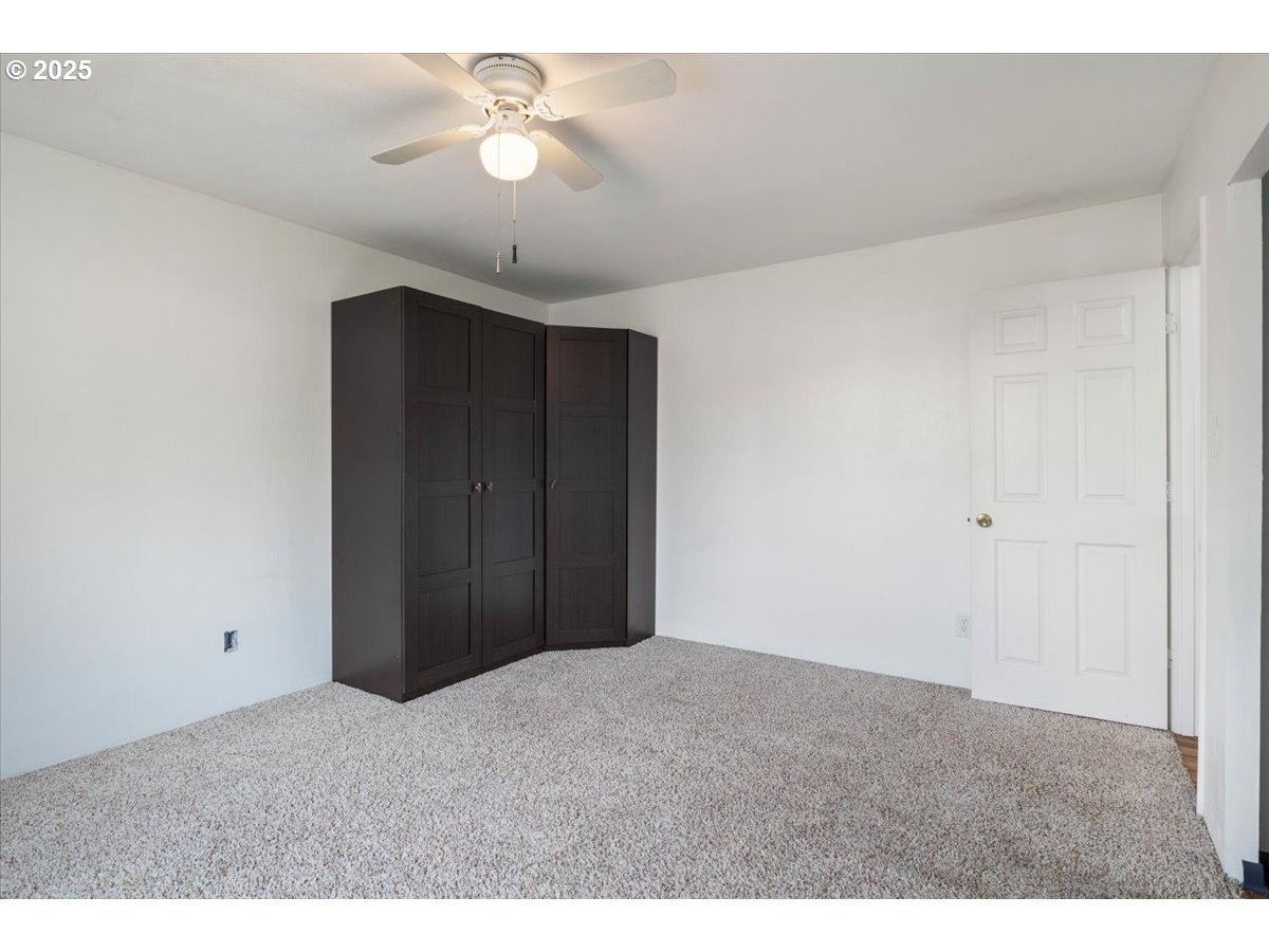 property viewer photo 27
