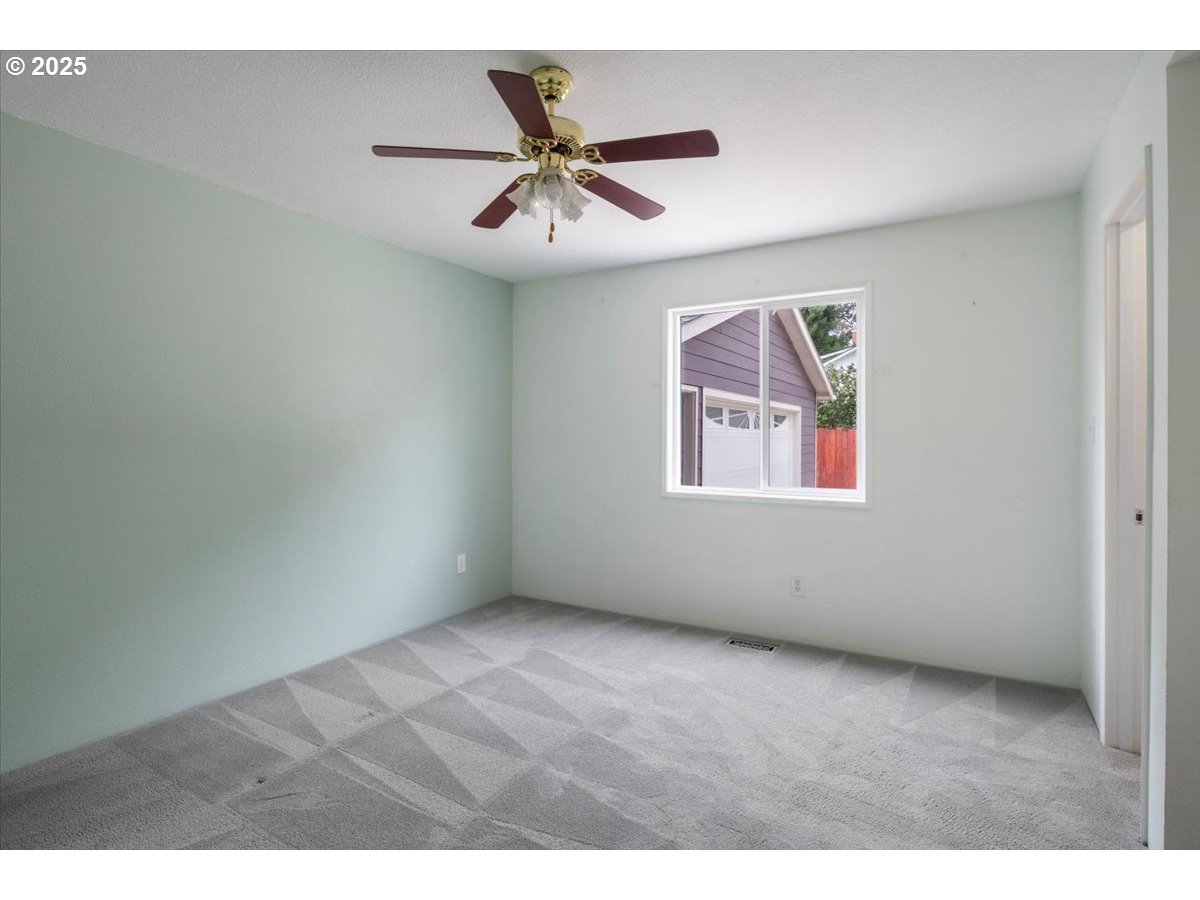property viewer photo 32