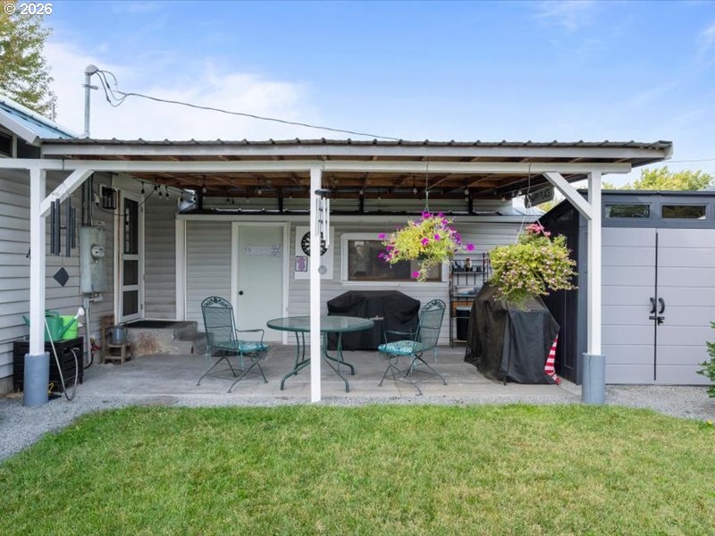 main property photo 23