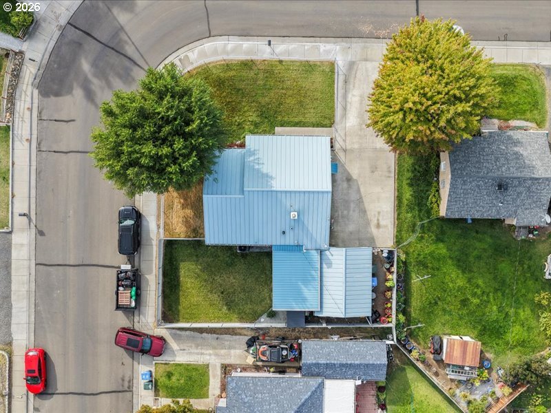 main property photo 36