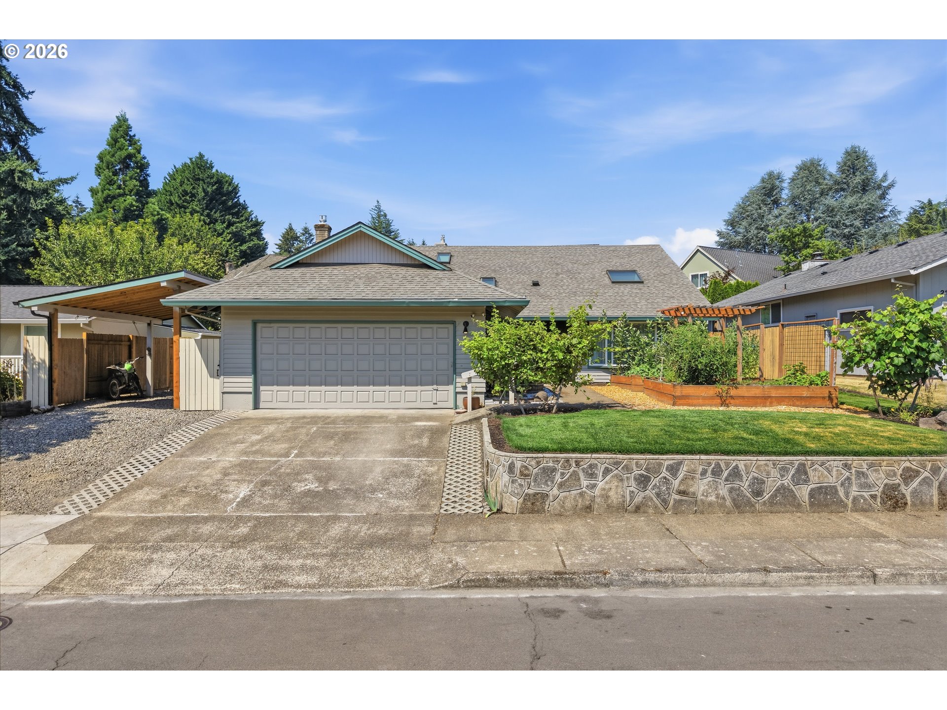 main property photo 0