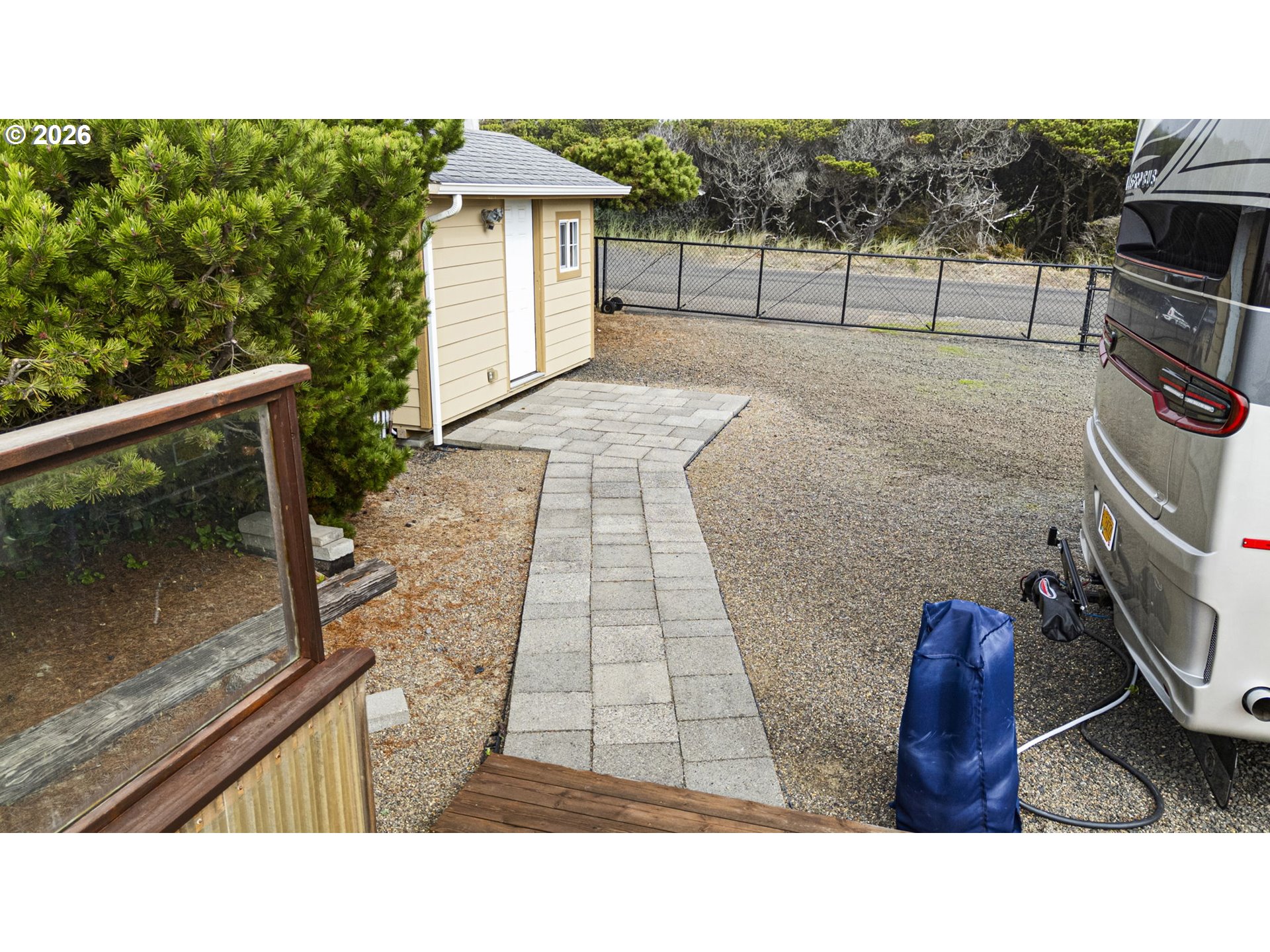 main property photo 17