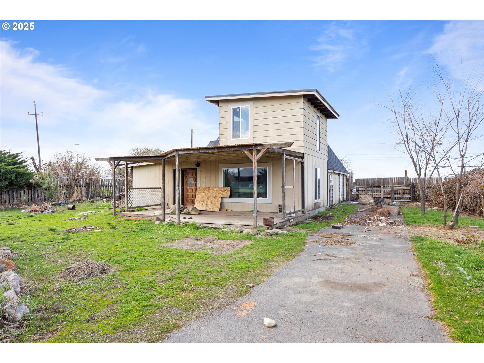 main property photo 14