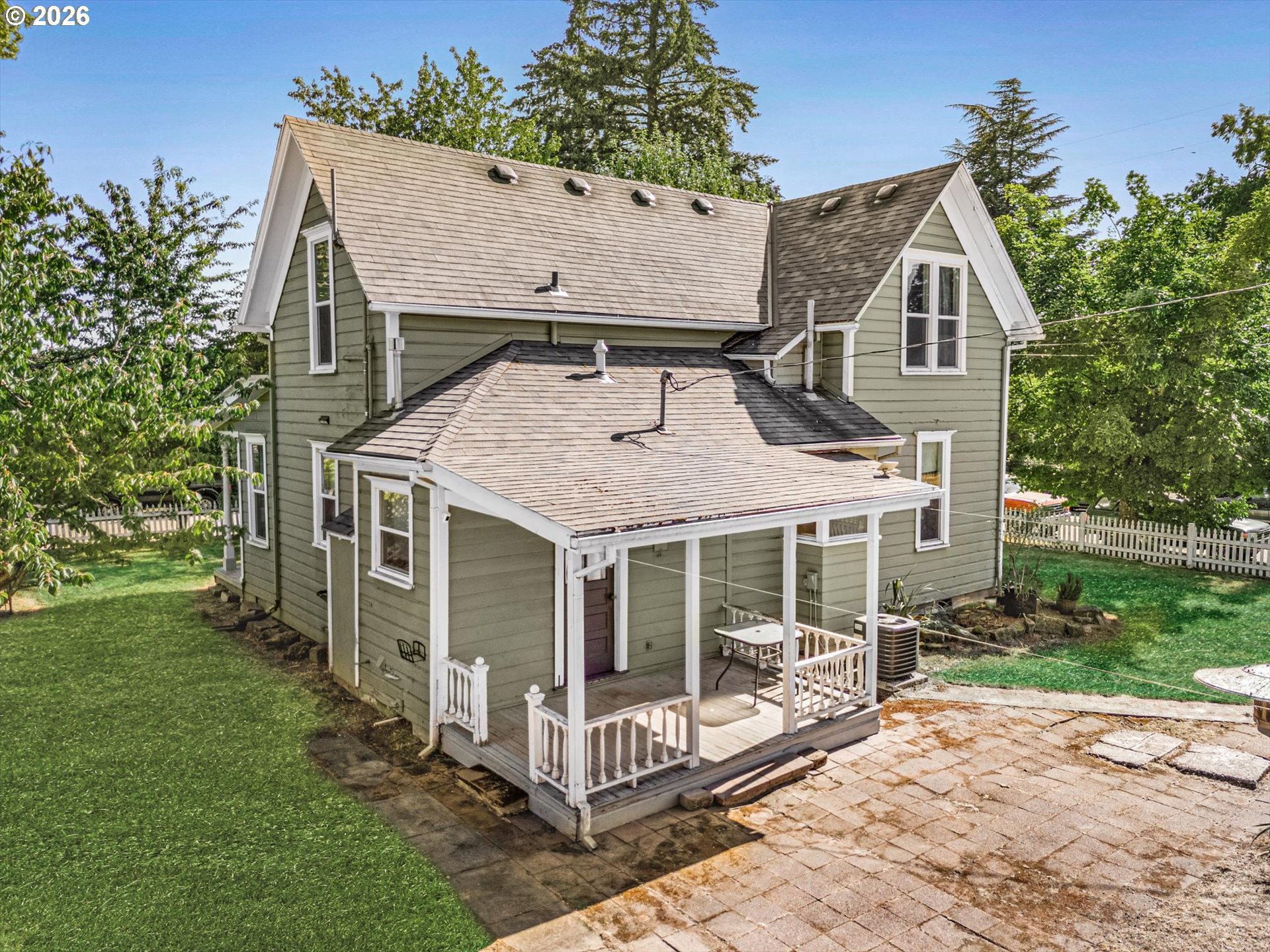 main property photo 22