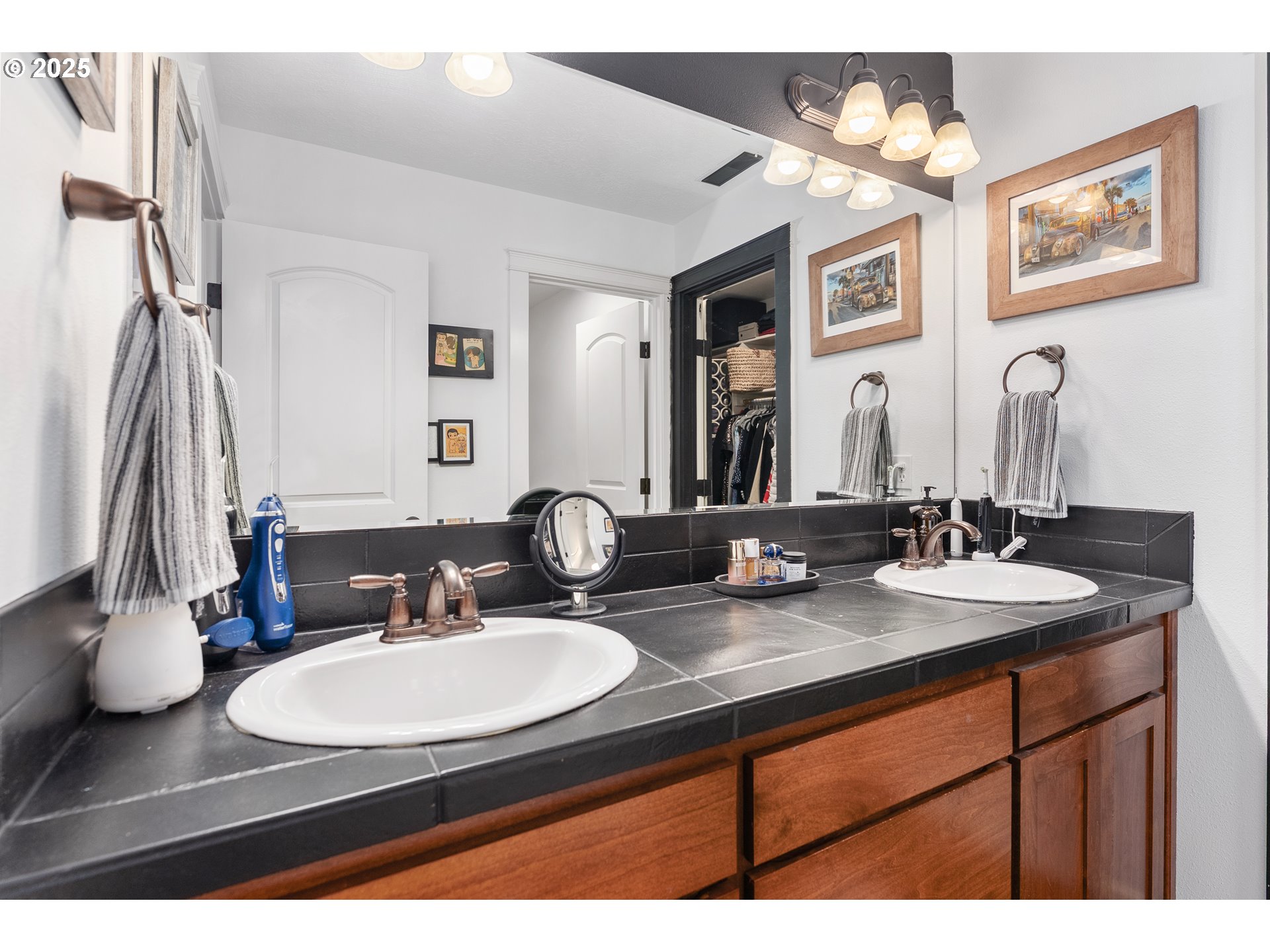property viewer photo 19