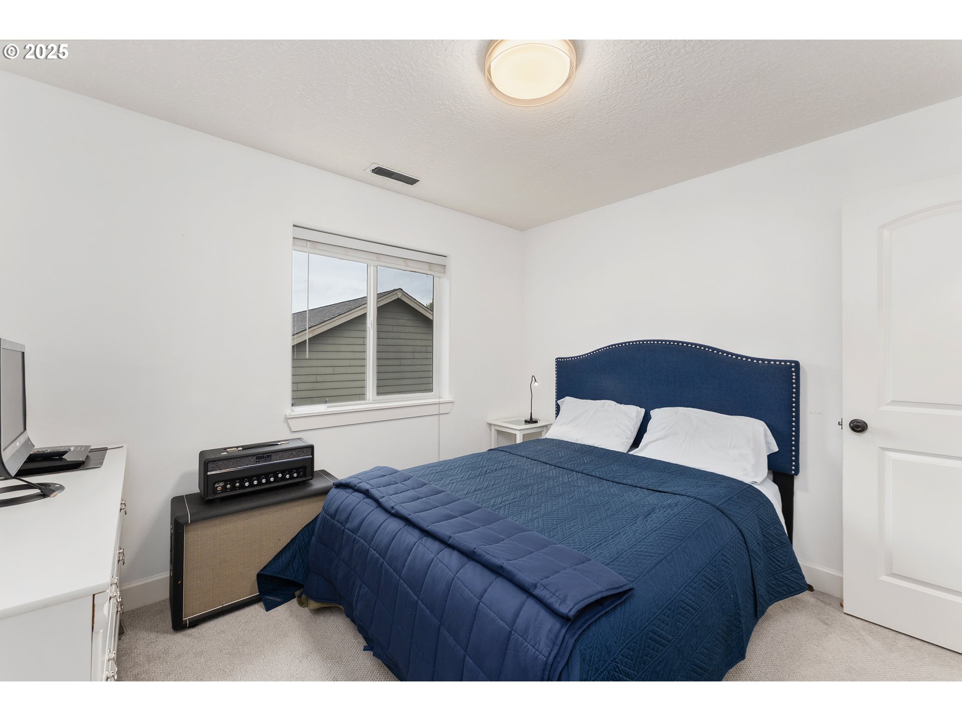 property viewer photo 25