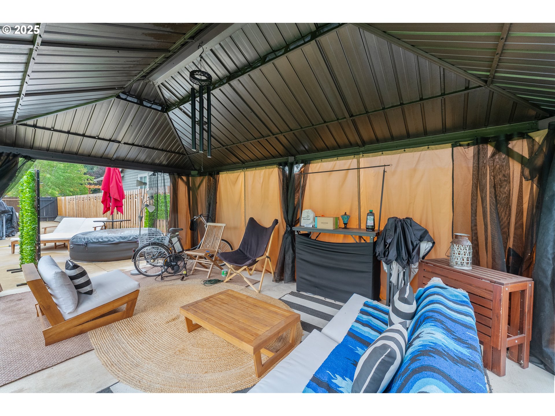 property viewer photo 32