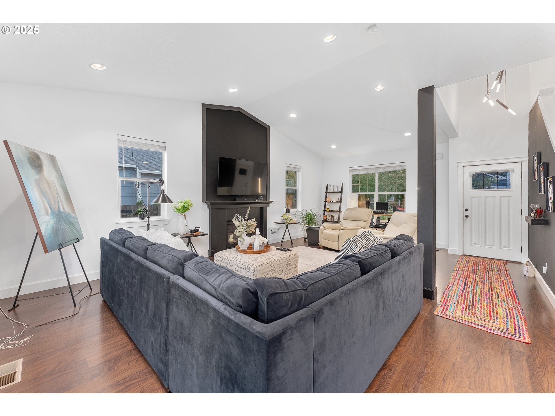 property viewer photo 6