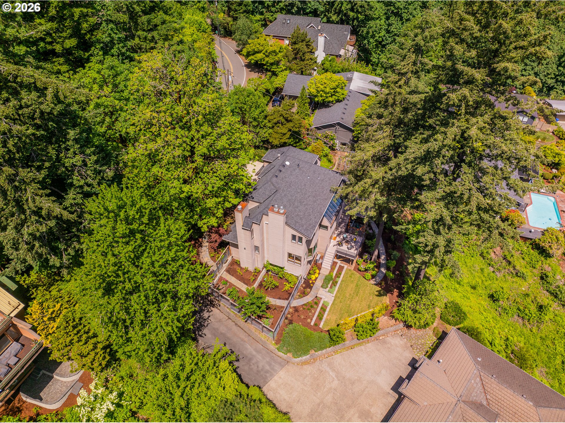 main property photo 39