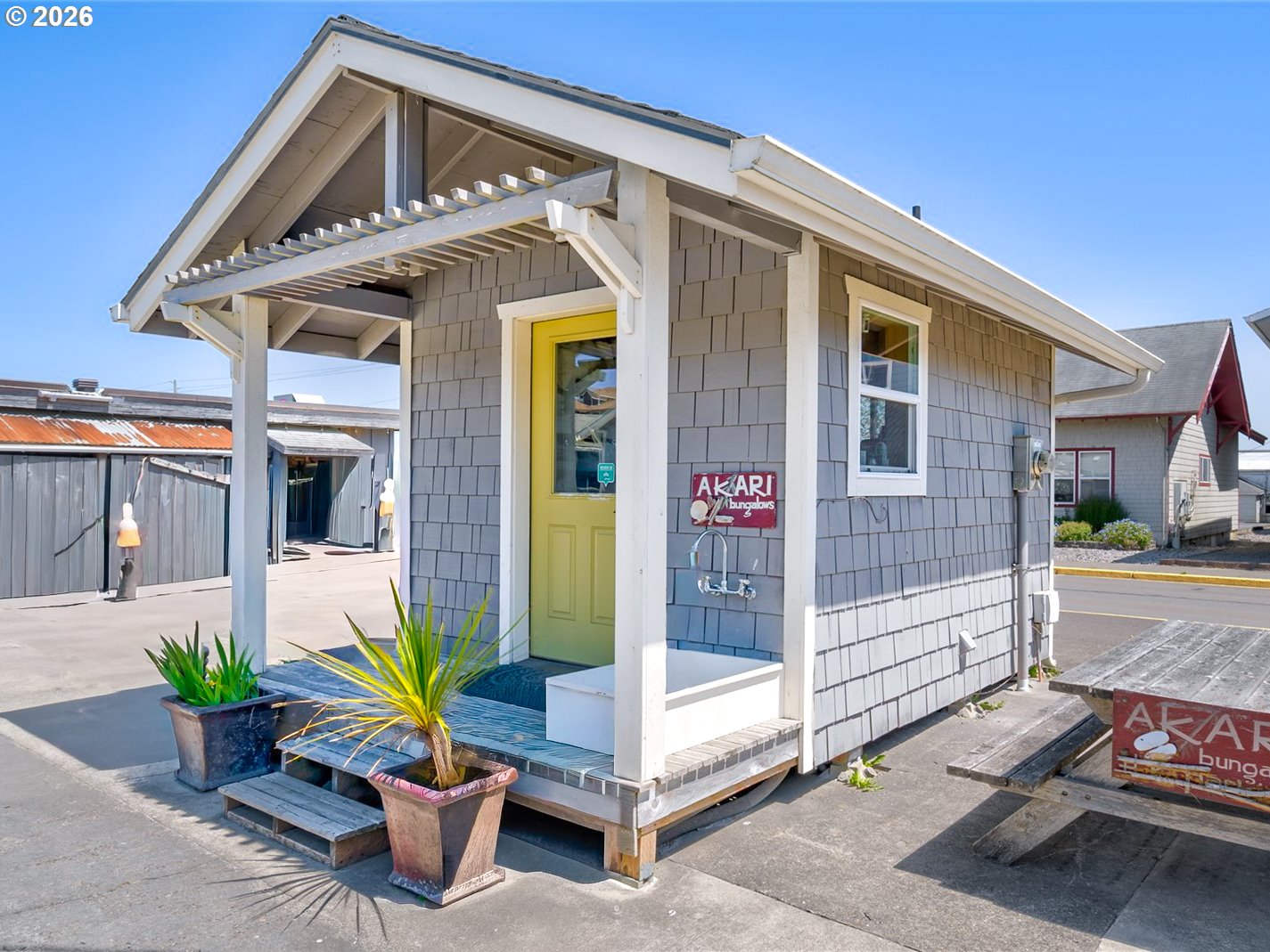 main property photo 16