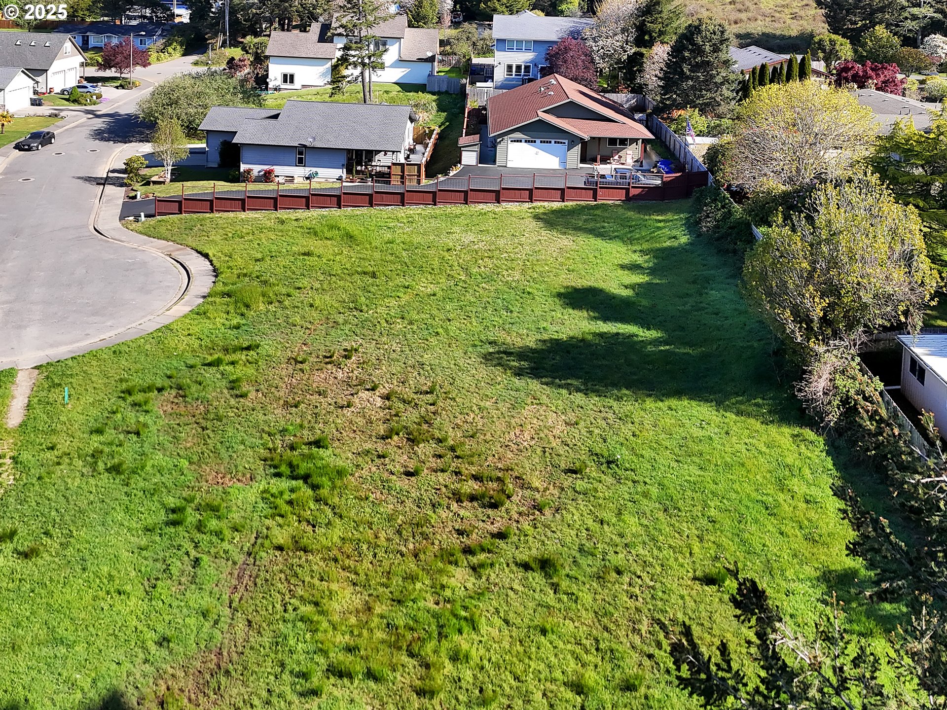 main property photo 7