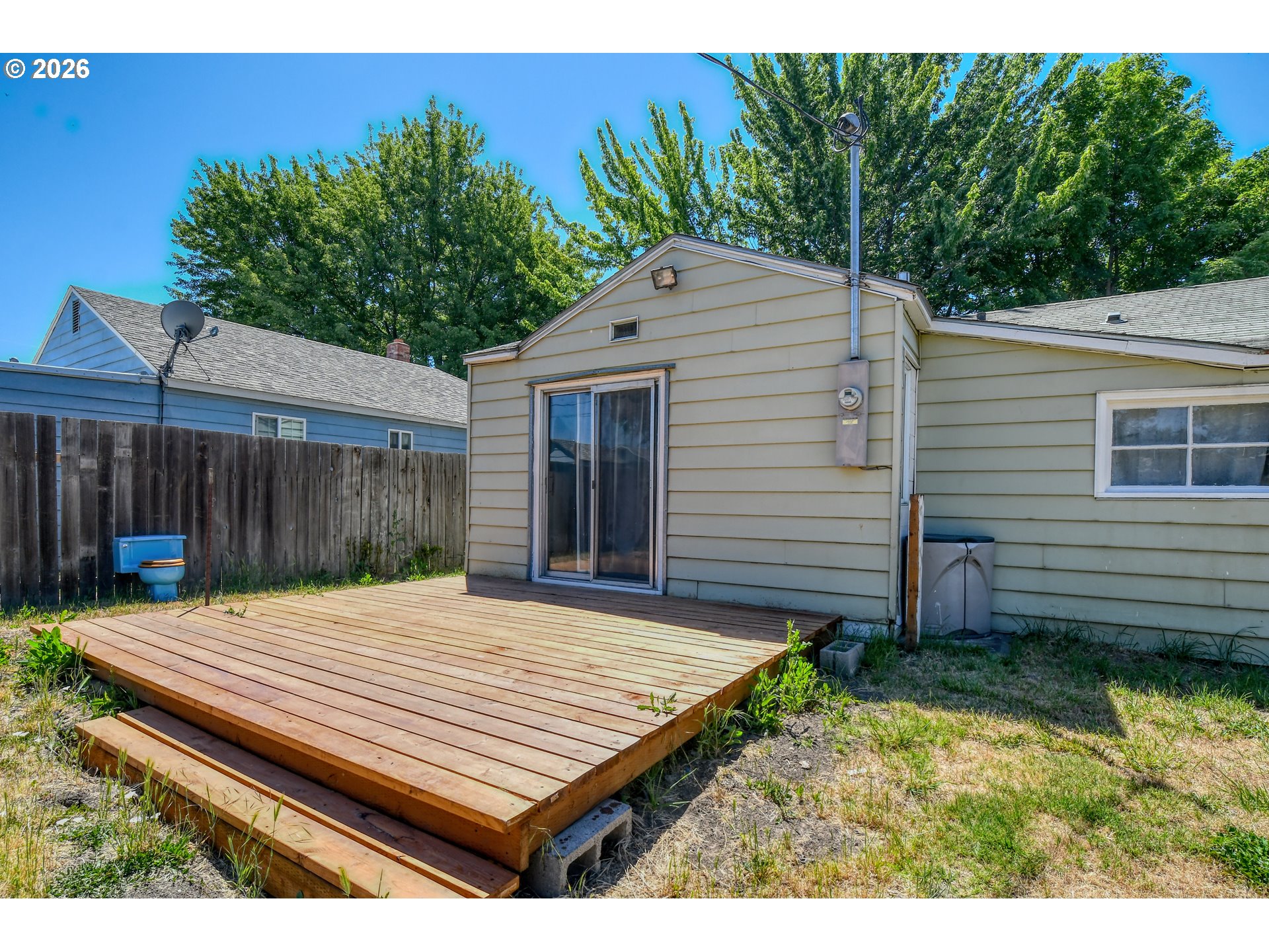 main property photo 24