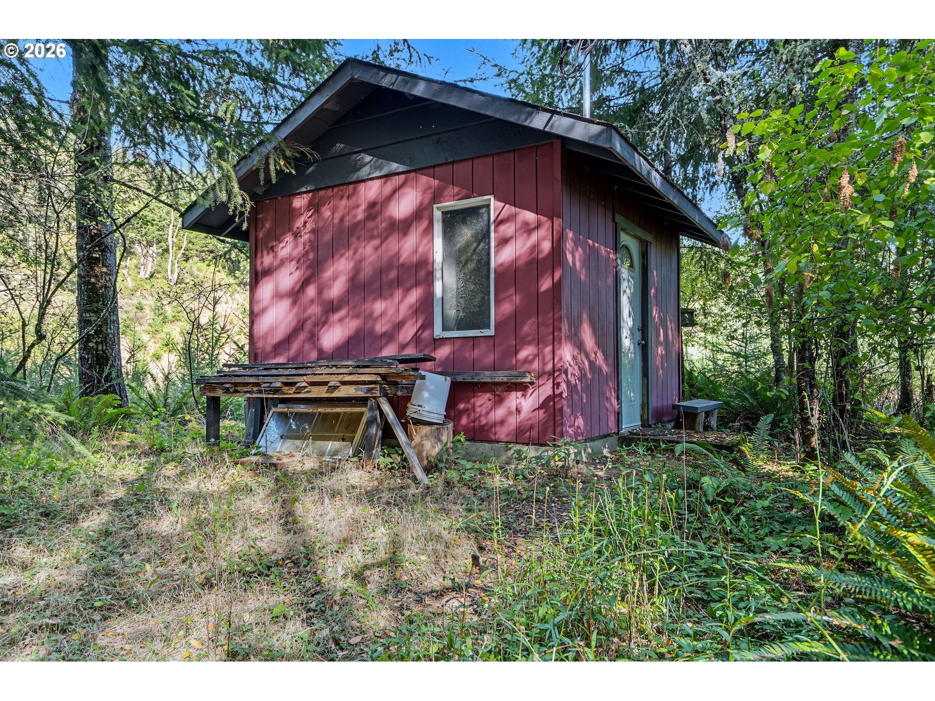 main property photo 8